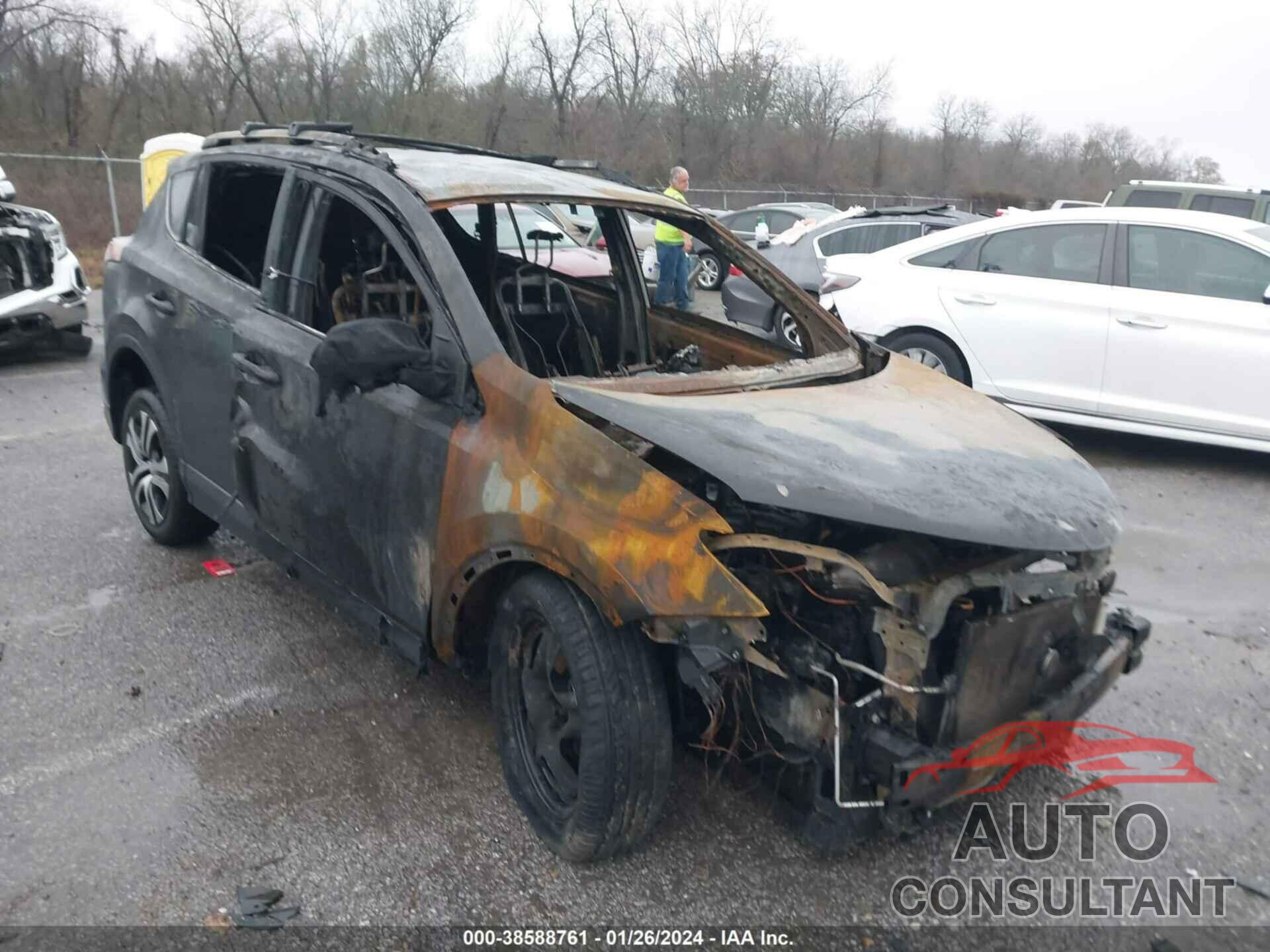 TOYOTA RAV4 2018 - 2T3ZFREV3JW439575