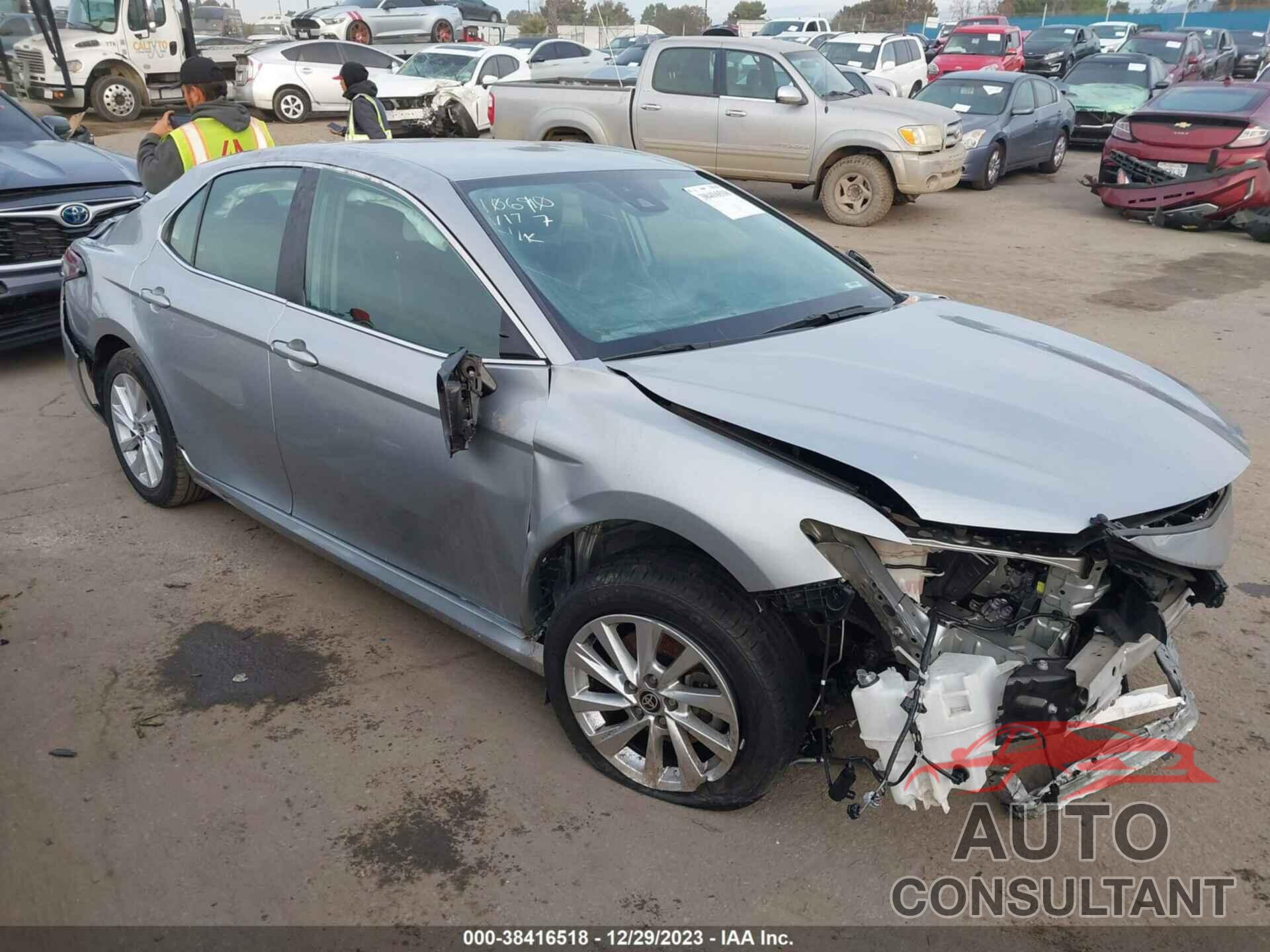 TOYOTA CAMRY 2021 - 4T1C11AK7MU437066