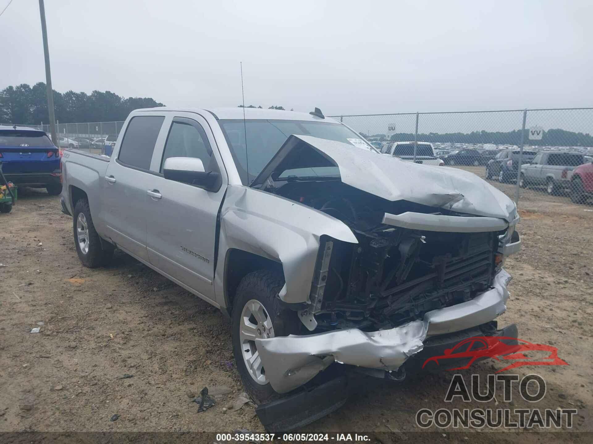 CHEVROLET SILVERADO 1500 2018 - 3GCUKRECXJG557255