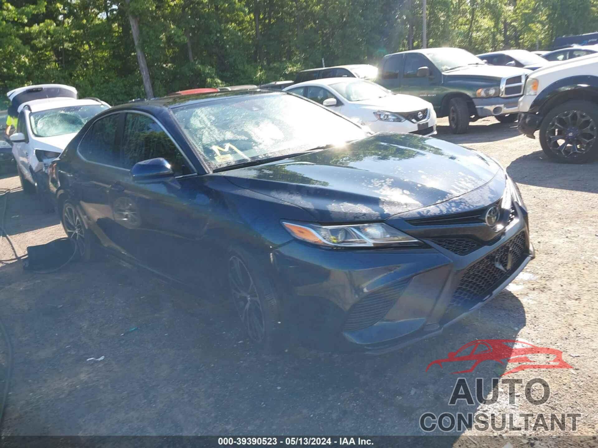 TOYOTA CAMRY 2020 - 4T1G11AK3LU884526