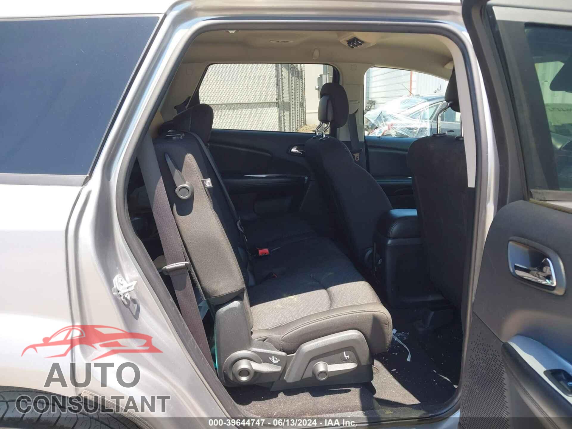 DODGE JOURNEY 2017 - 3C4PDCBGXHT589300