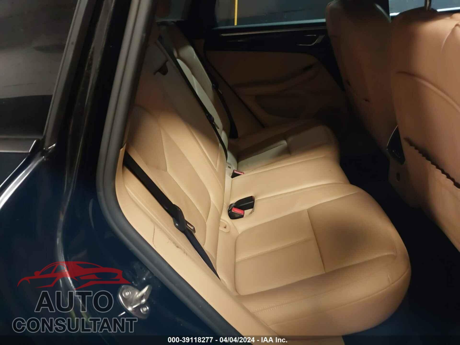 PORSCHE MACAN 2017 - WP1AA2A58HLB02758