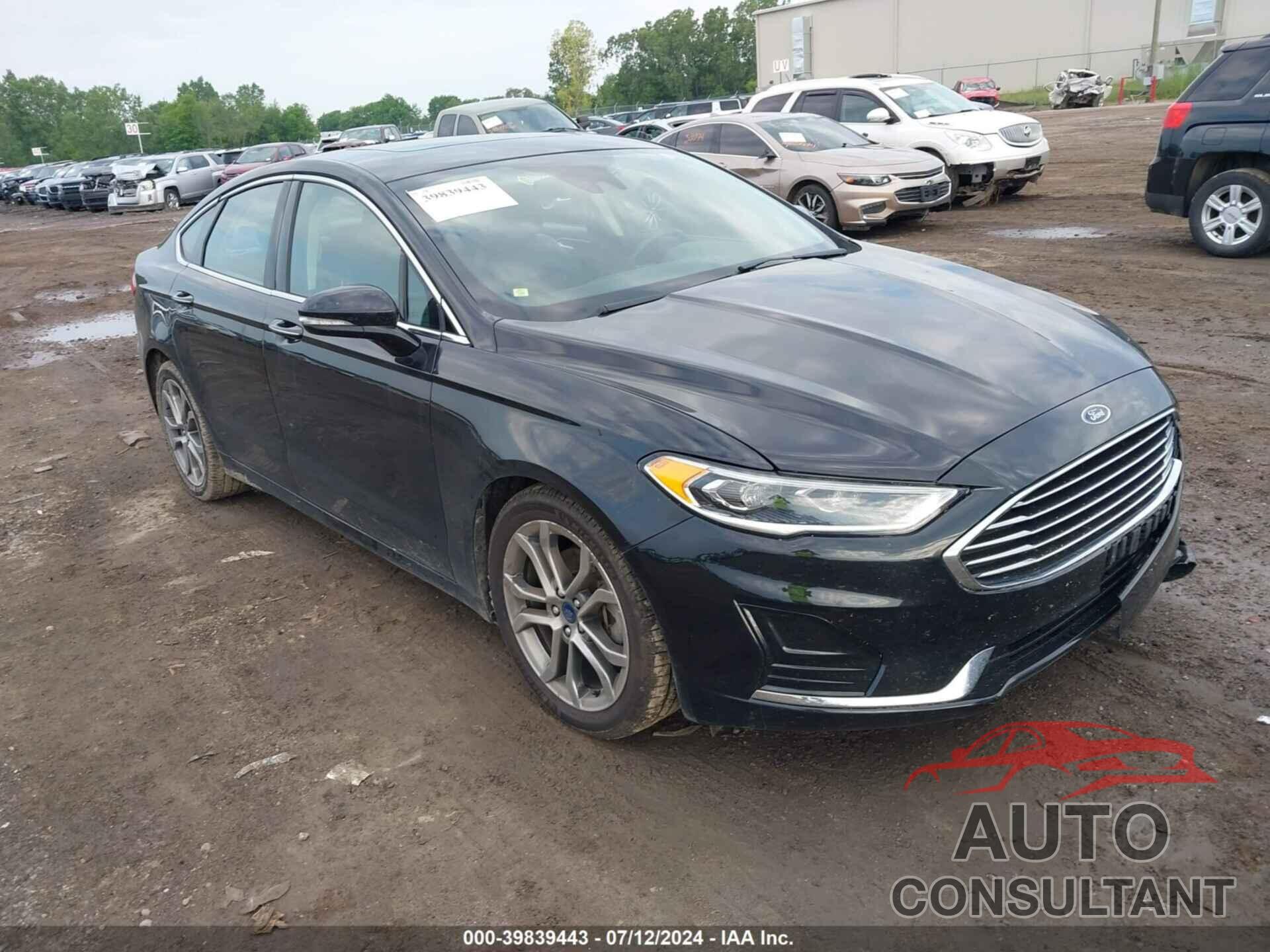 FORD FUSION 2019 - 3FA6P0CD5KR237760