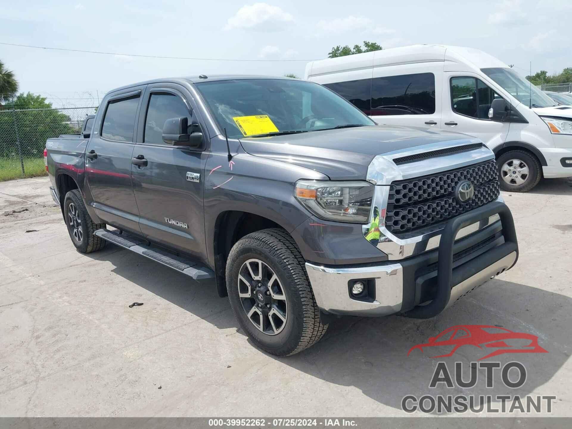 TOYOTA TUNDRA 2018 - 5TFDW5F11JX769323