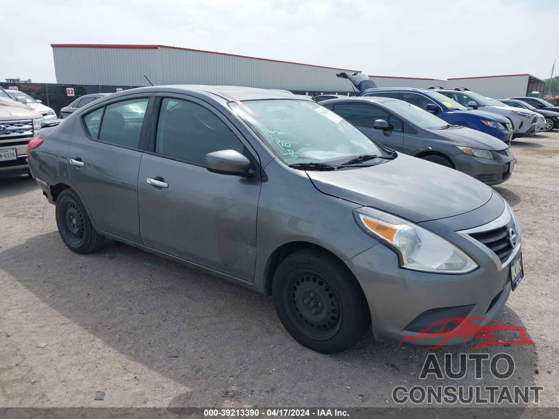 NISSAN VERSA 2017 - 3N1CN7AP5HL829702