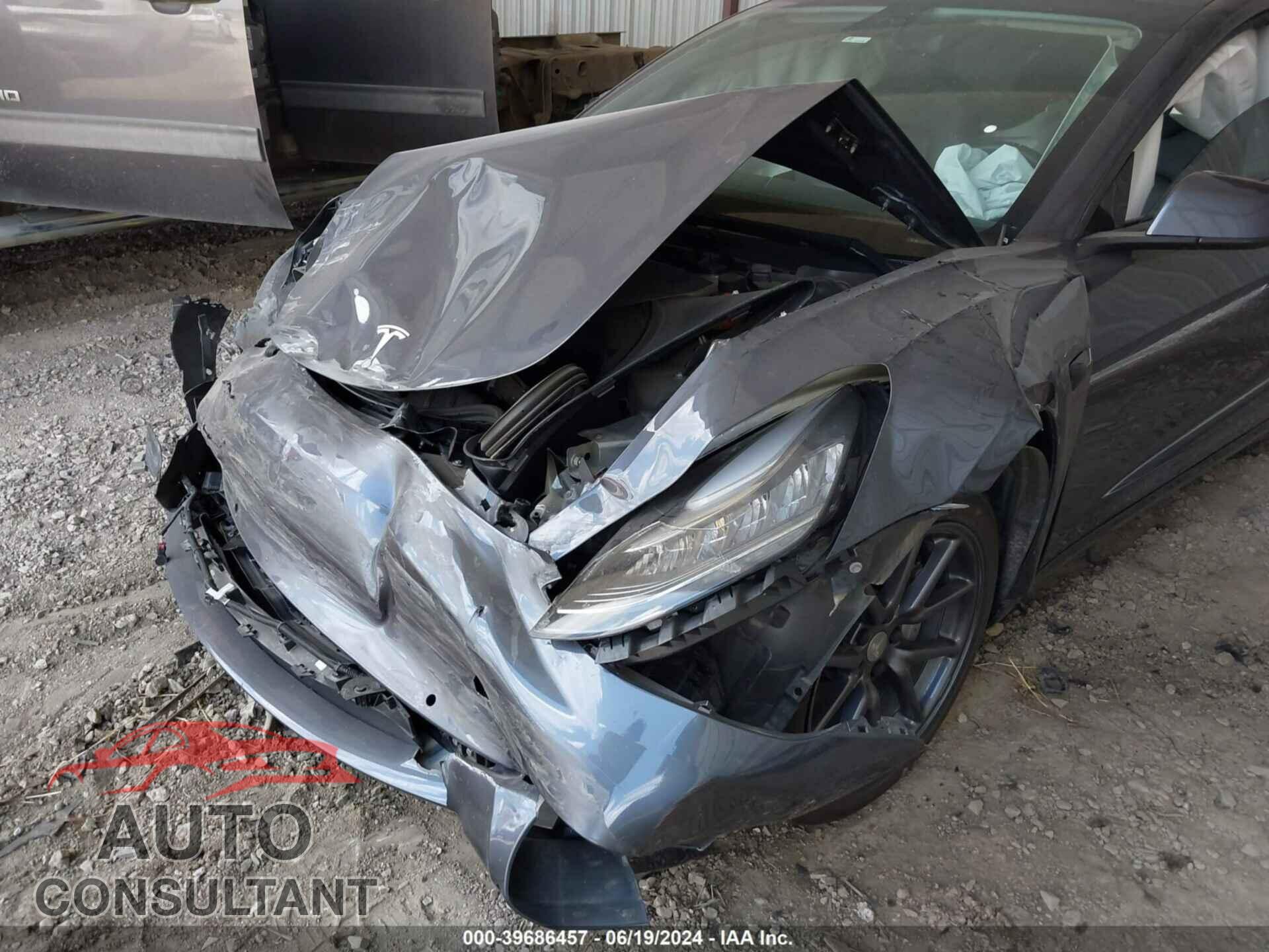TESLA MODEL 3 2020 - 5YJ3E1EA3LF745577