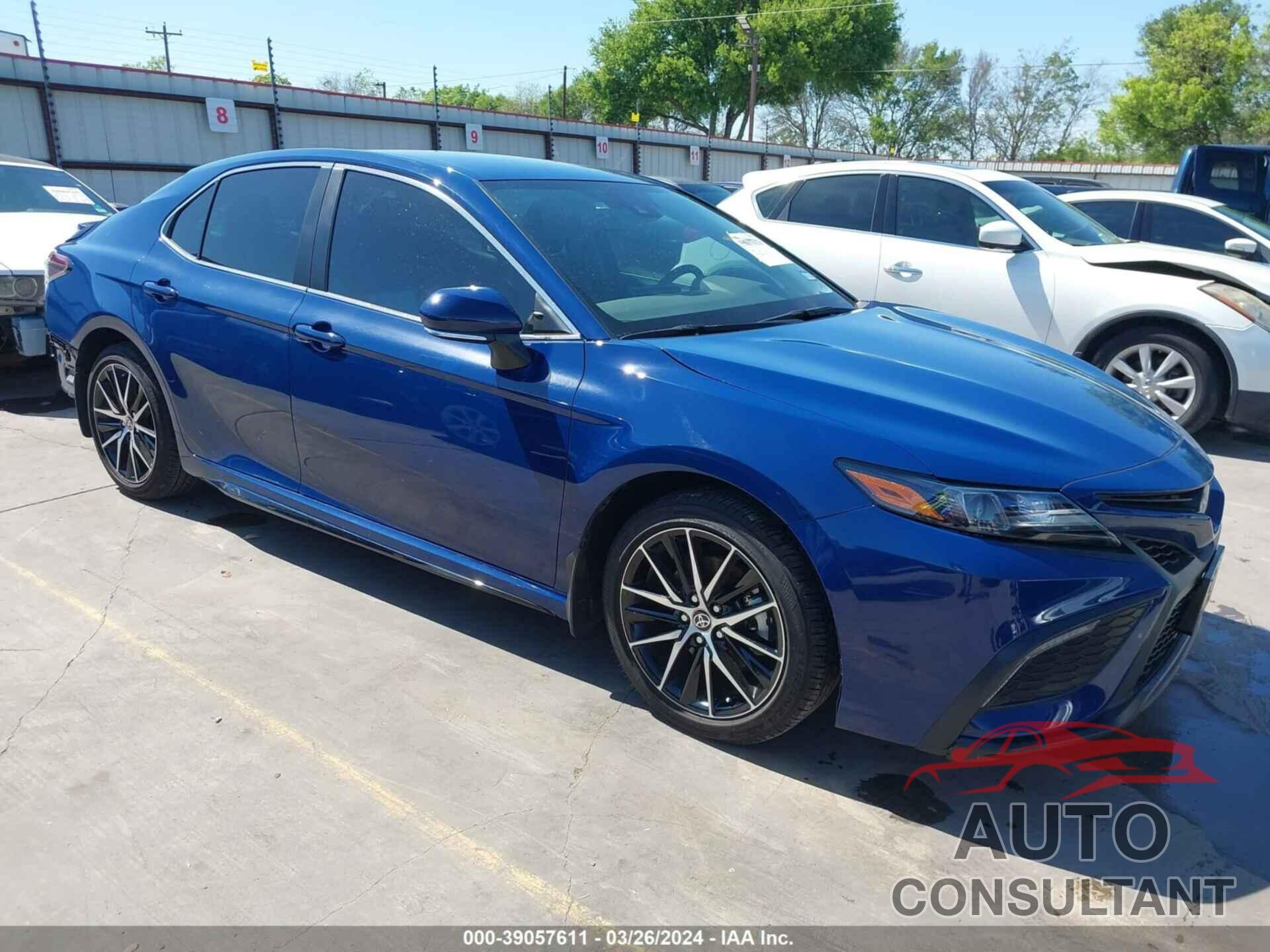 TOYOTA CAMRY 2023 - 4T1T11AK0PU172172