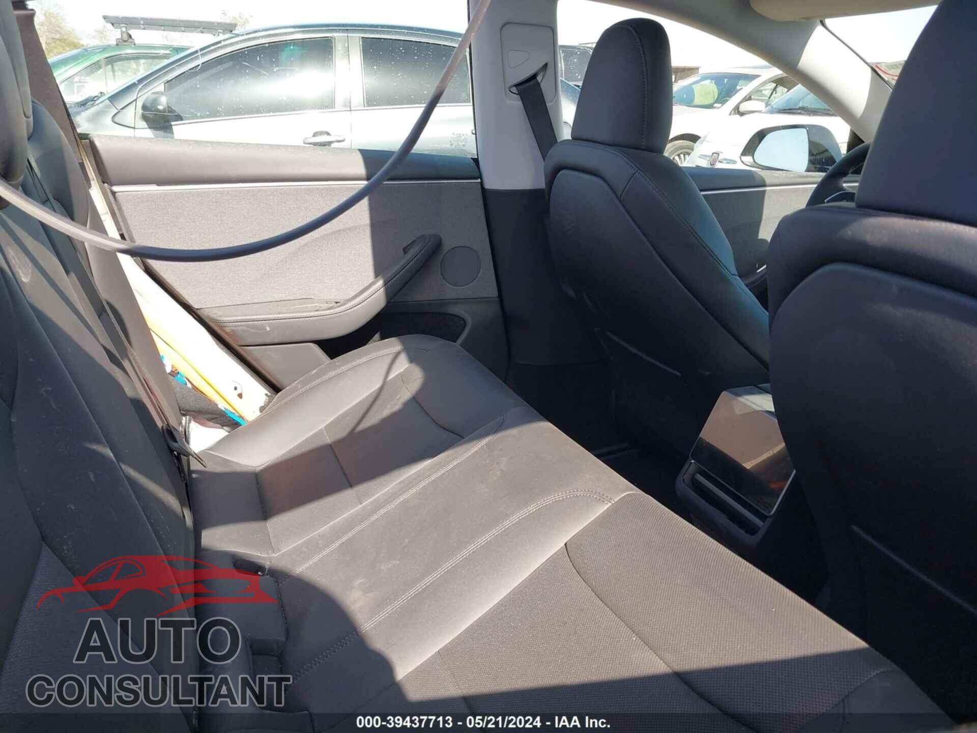 TESLA MODEL 3 2024 - 5YJ3E1EA8RF731389