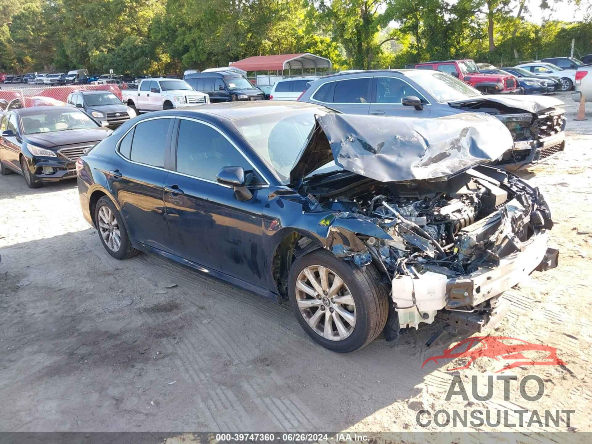 TOYOTA CAMRY 2018 - 4T1B11HK7JU585215