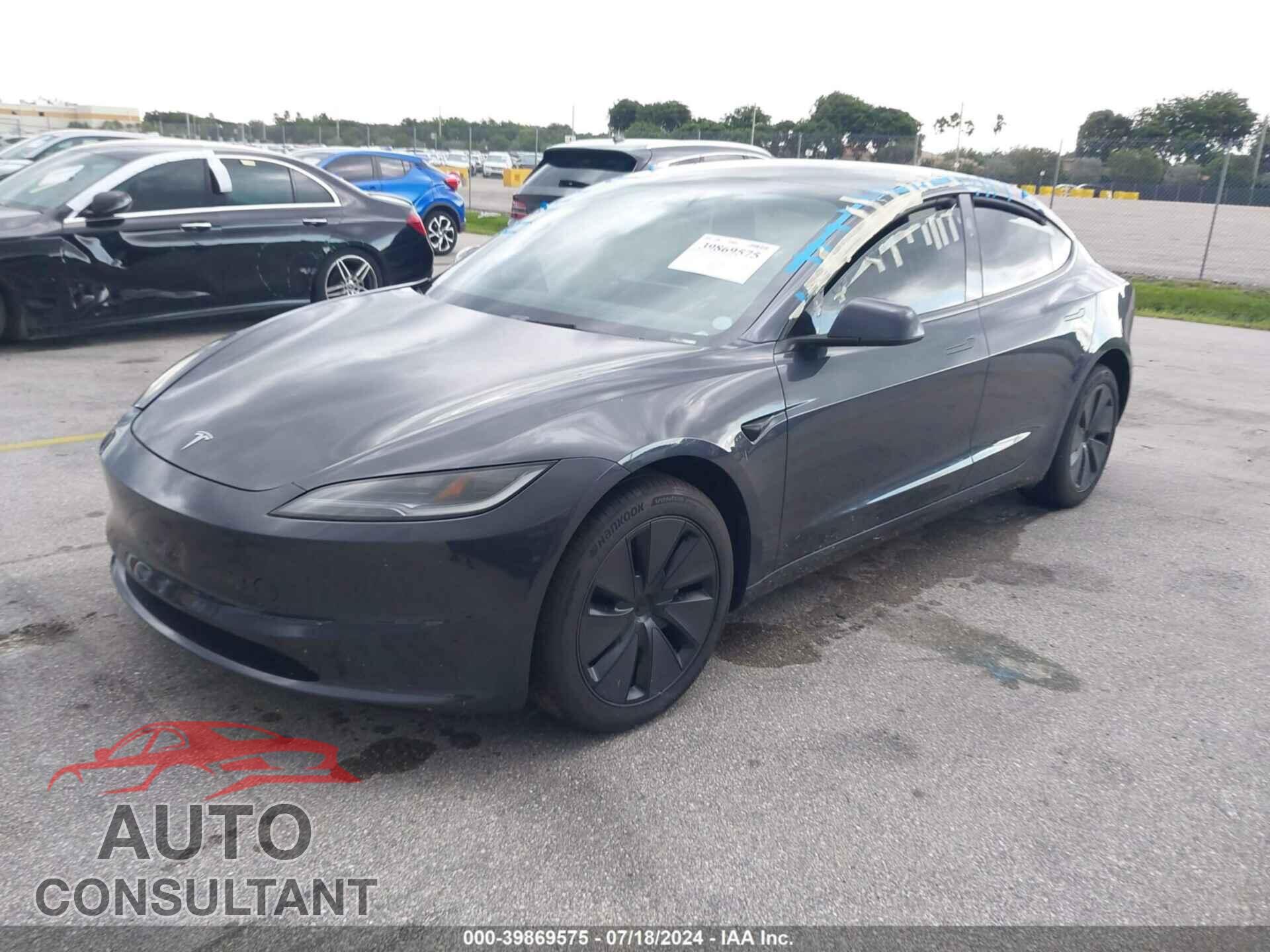 TESLA MODEL 3 2024 - 5YJ3E1EA8RF745809