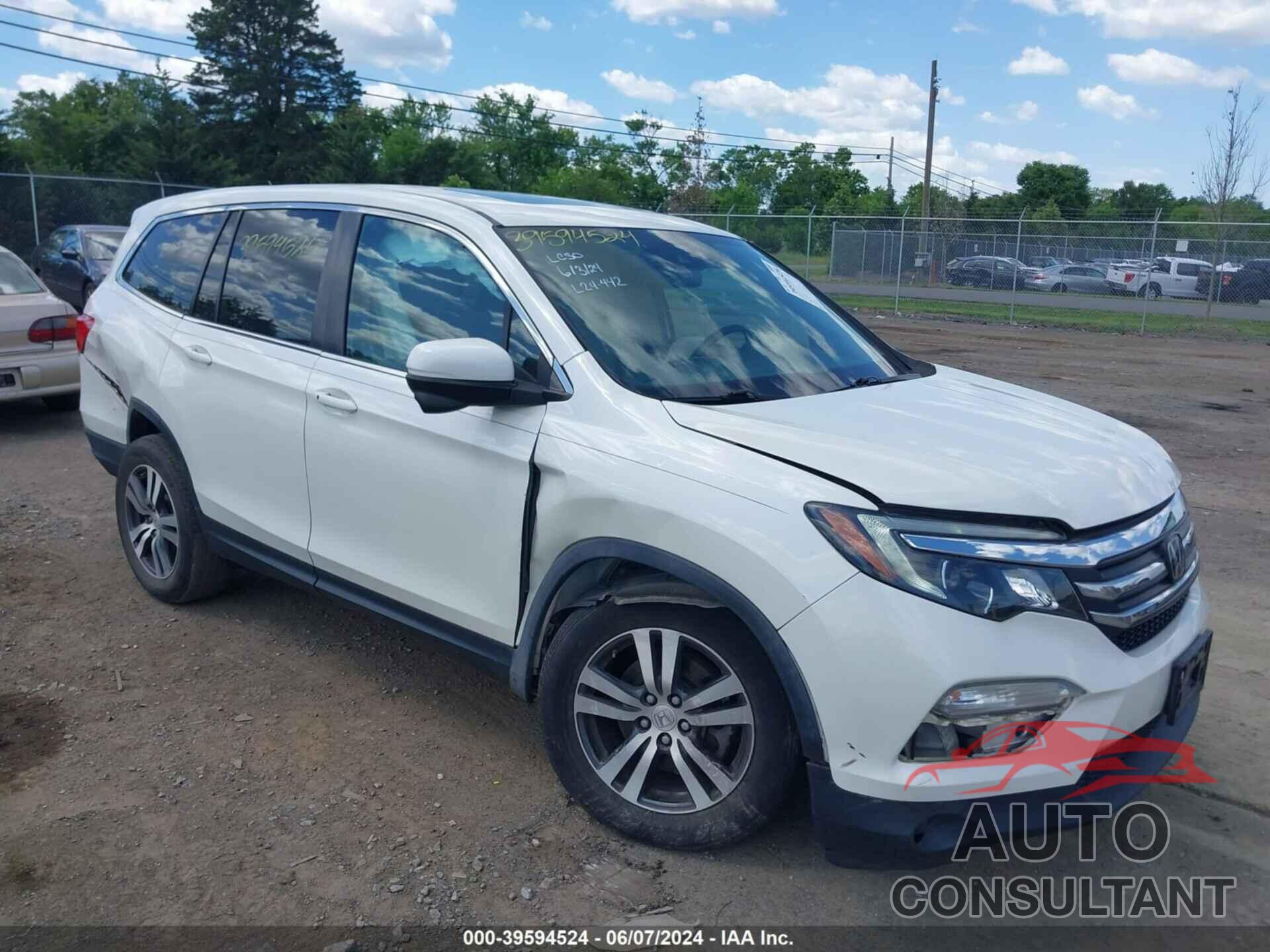 HONDA PILOT 2018 - 5FNYF6H63JB054845