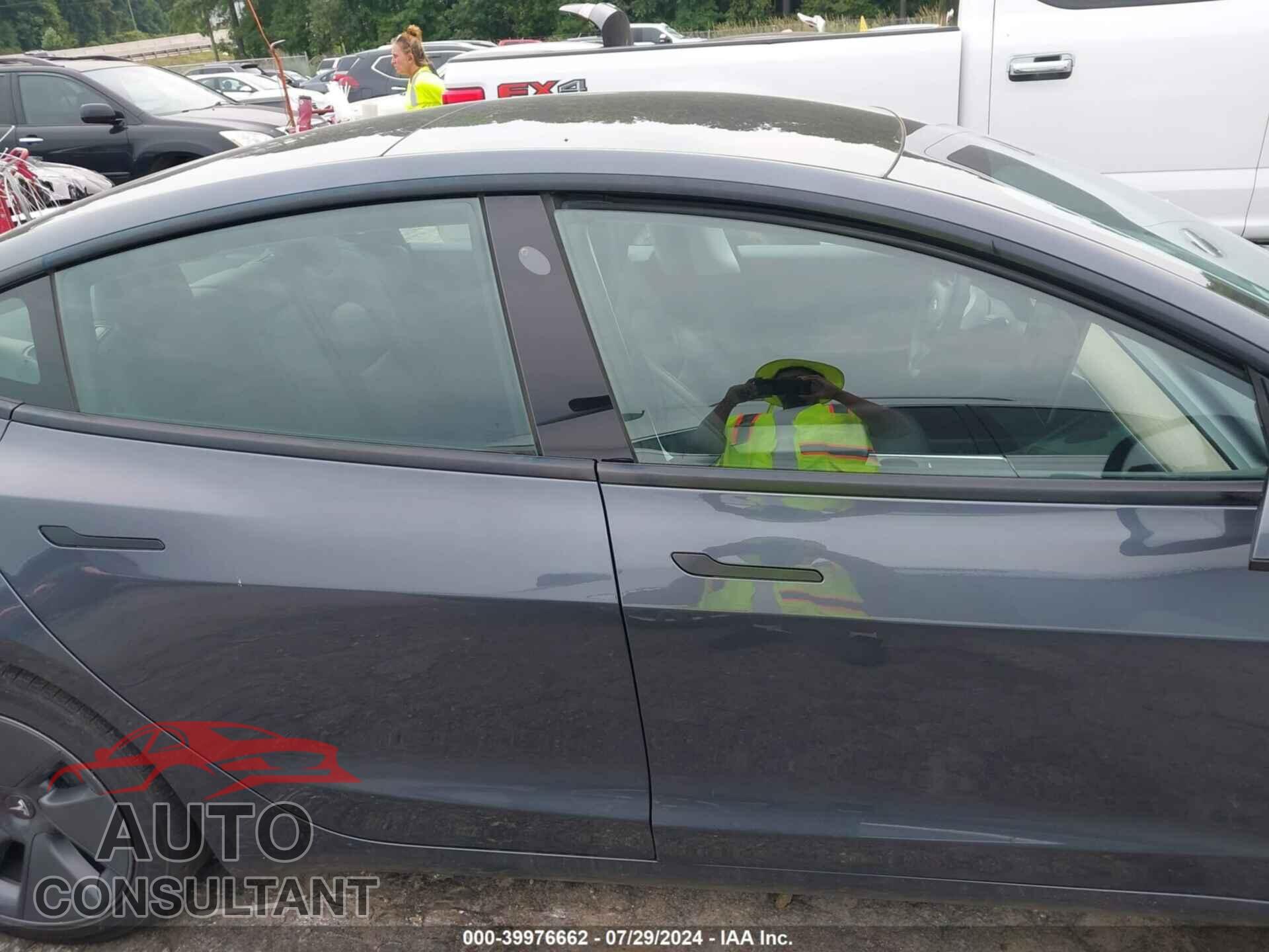 TESLA MODEL 3 2021 - 5YJ3E1EB6MF869322