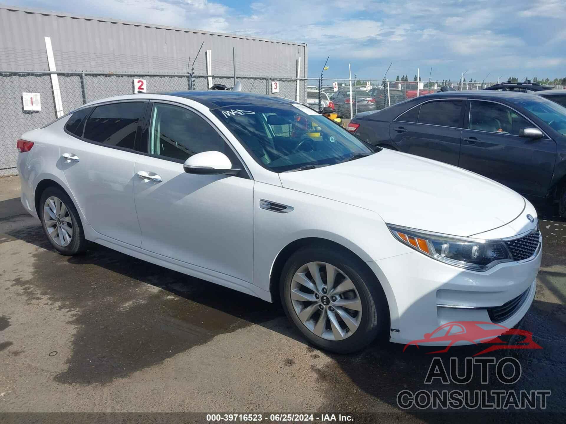 KIA OPTIMA 2016 - 5XXGU4L30GG118364