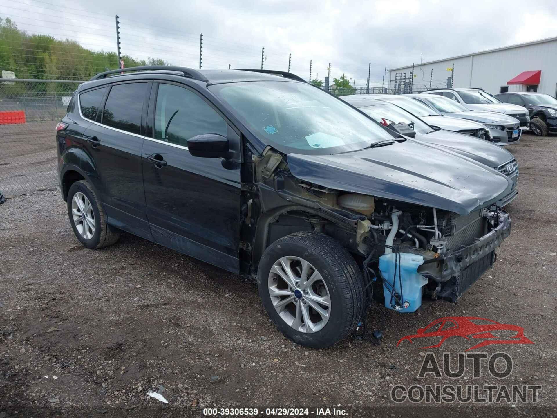 FORD ESCAPE 2018 - 1FMCU0GD5JUA03394