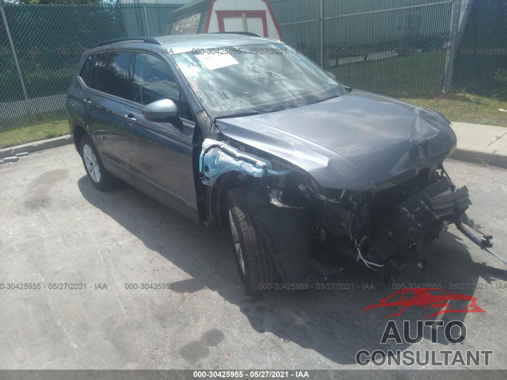 VOLKSWAGEN TIGUAN 2018 - 3VV1B7AX5JM064764