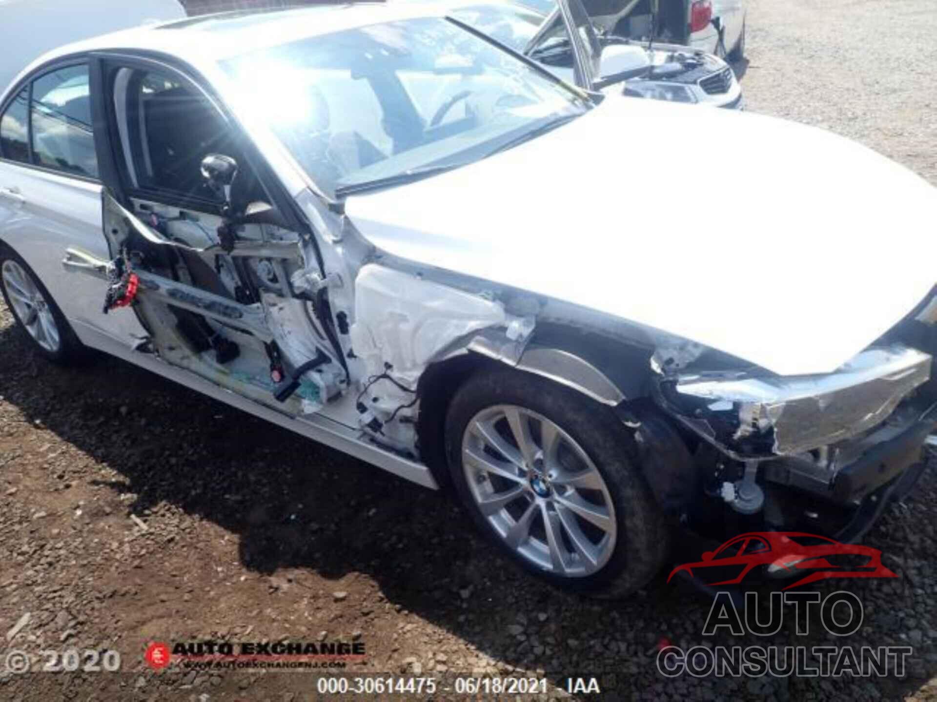 BMW 3 SERIES 2017 - WBA8E5G50HNU22252