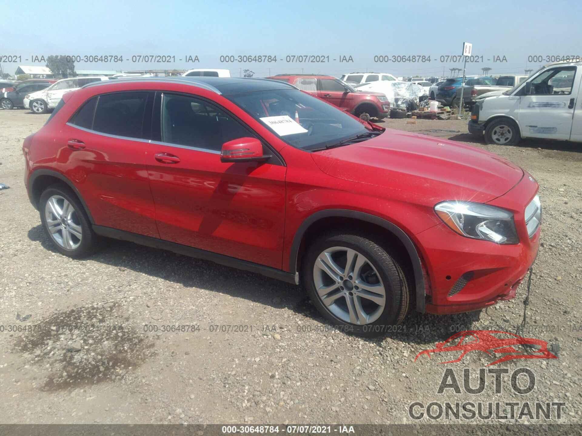 MERCEDES-BENZ GLA 2017 - WDCTG4EB5HJ354865