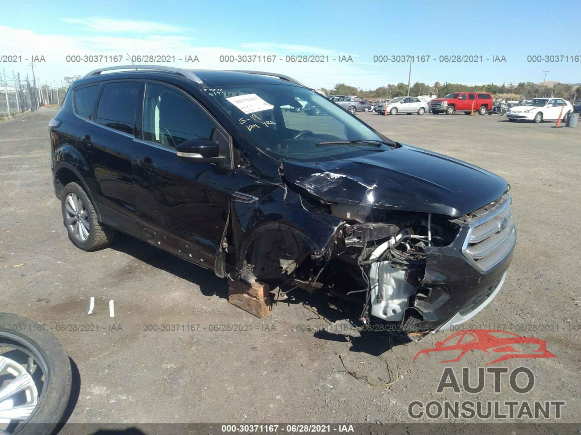 FORD ESCAPE 2017 - 1FMCU0JD0HUC22881