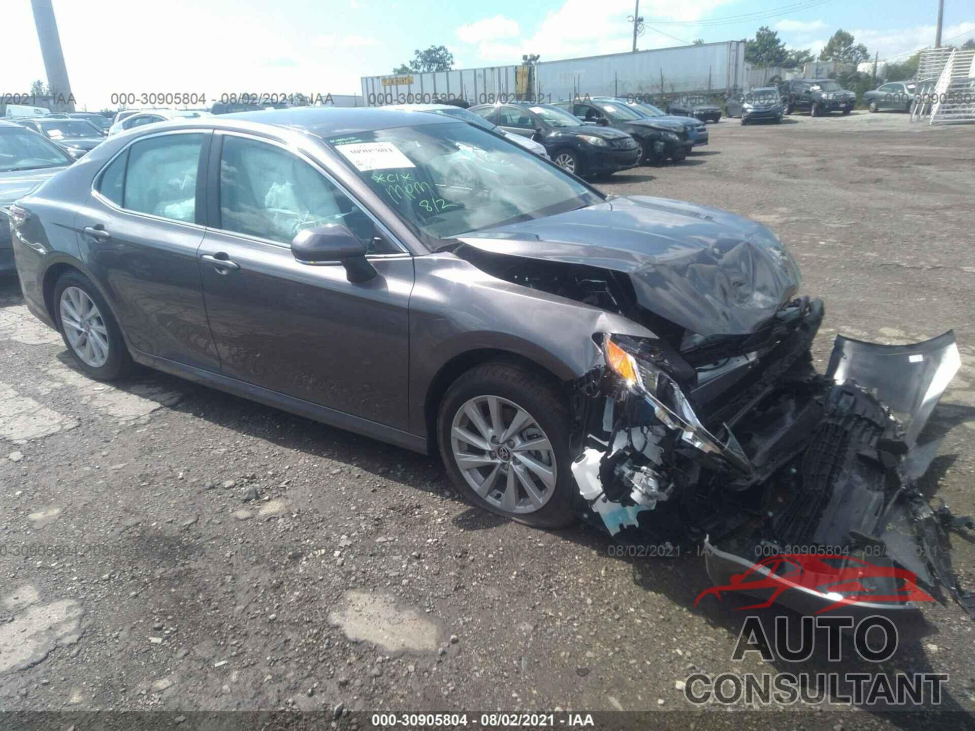 TOYOTA CAMRY 2021 - 4T1R11AK4MU482525