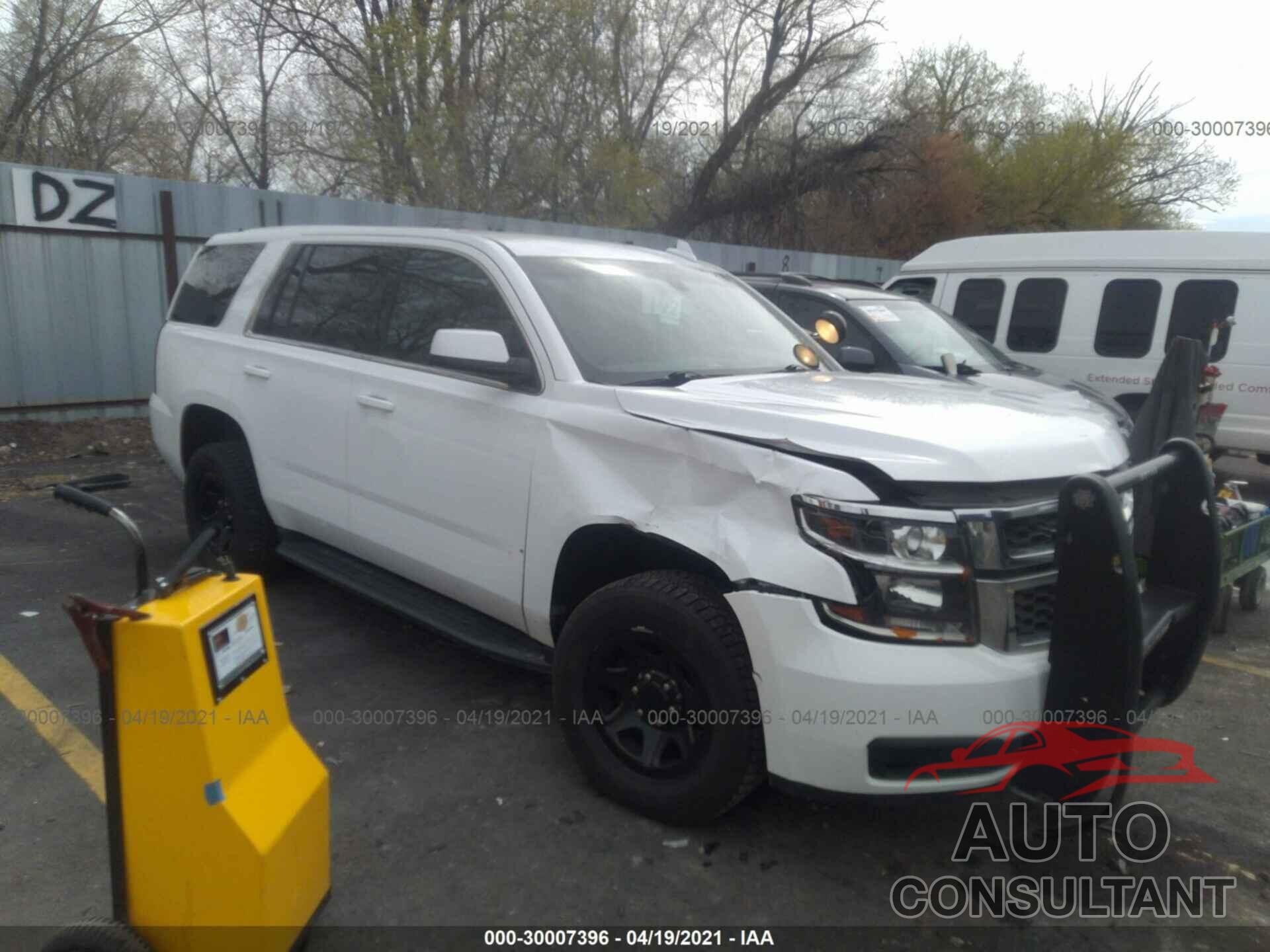 CHEVROLET TAHOE 2018 - 1GNSKDEC7JR323463