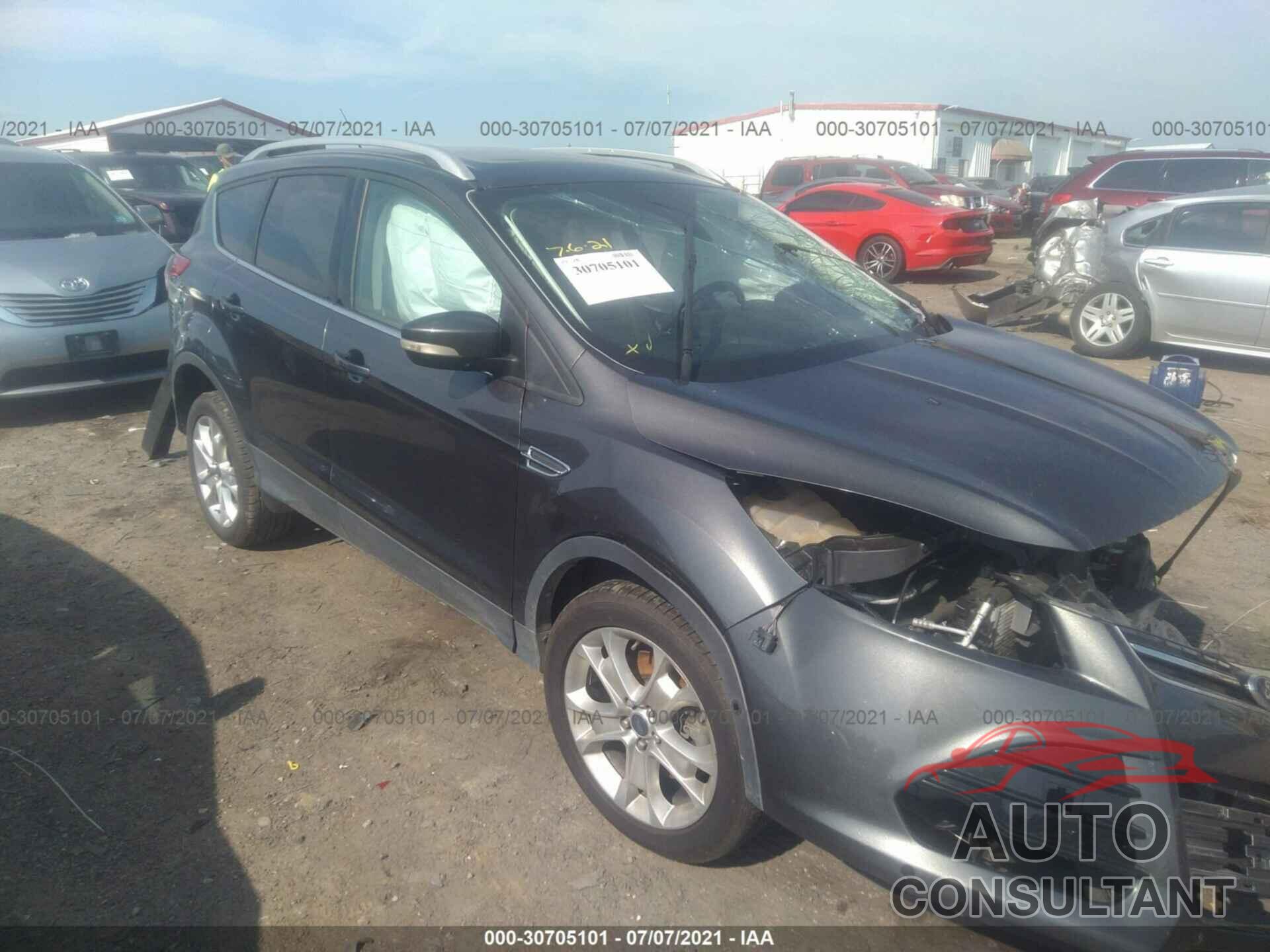 FORD ESCAPE 2016 - 1FMCU0J91GUA49057