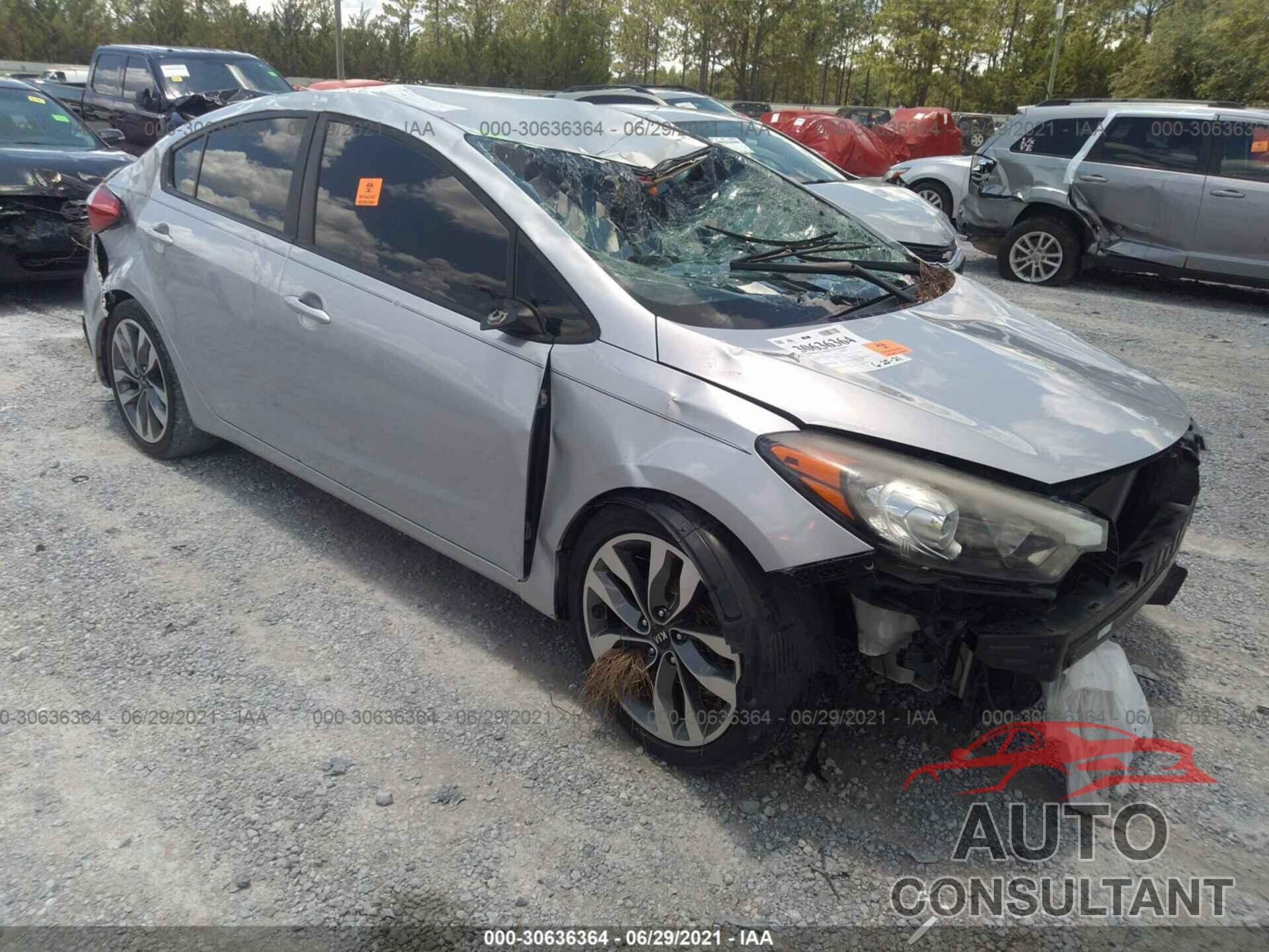 KIA FORTE 2016 - KNAFK4A62G5569876