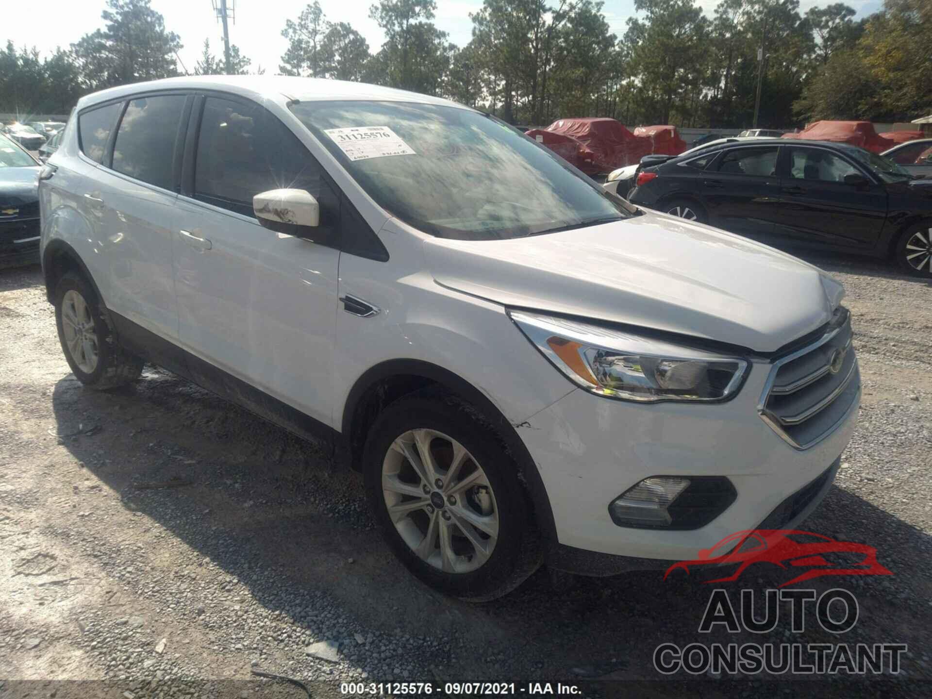 FORD ESCAPE 2017 - 1FMCU0GD3HUE86023