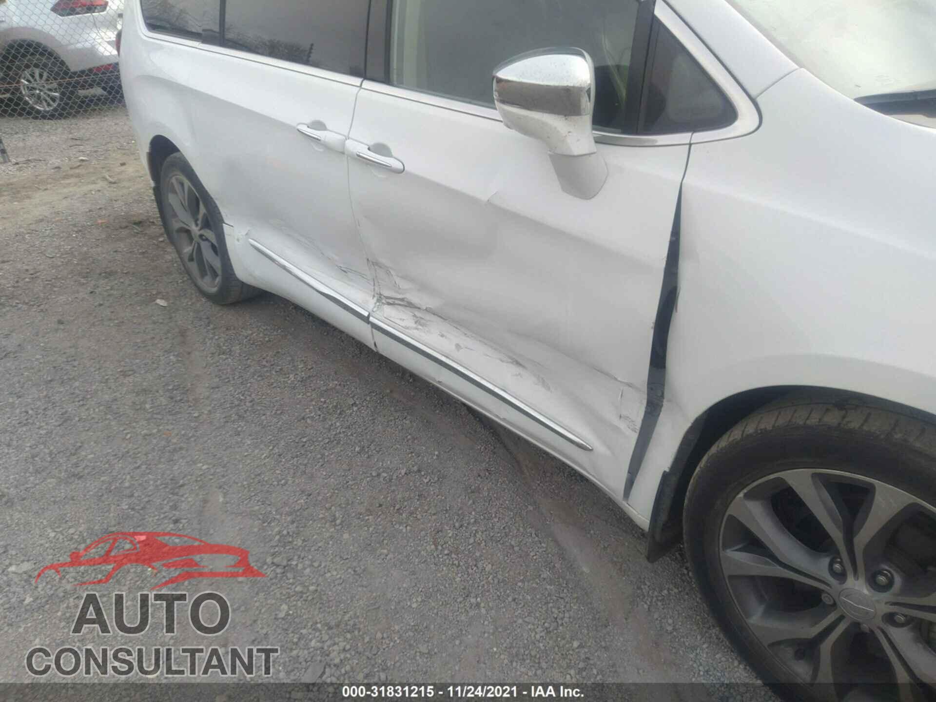 CHRYSLER PACIFICA 2017 - 2C4RC1GG9HR744110