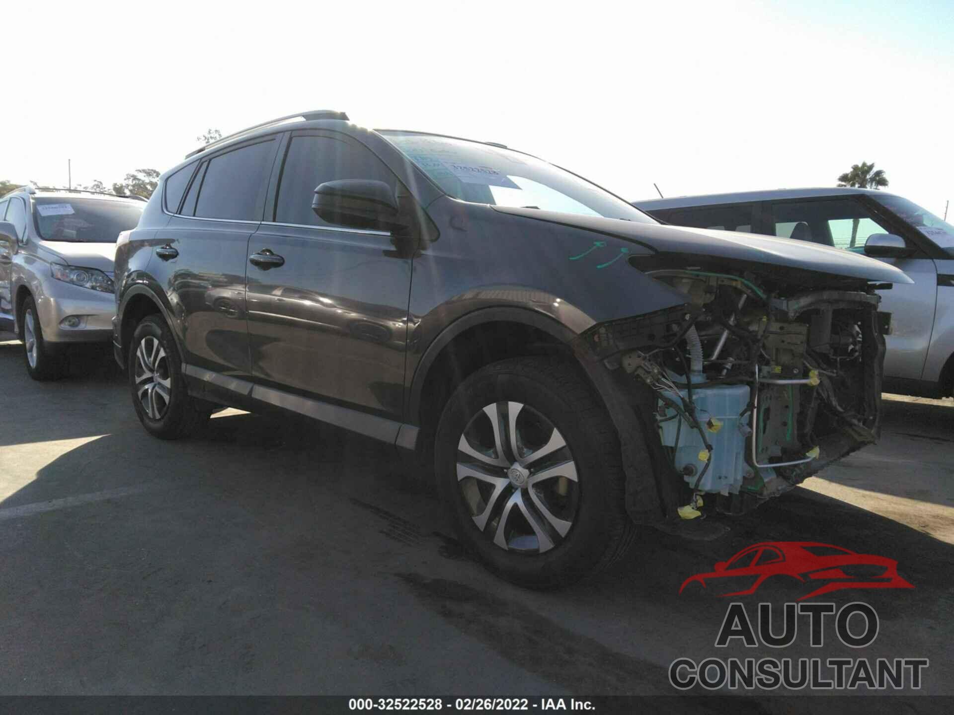 TOYOTA RAV4 2017 - JTMZFREV2HJ709484