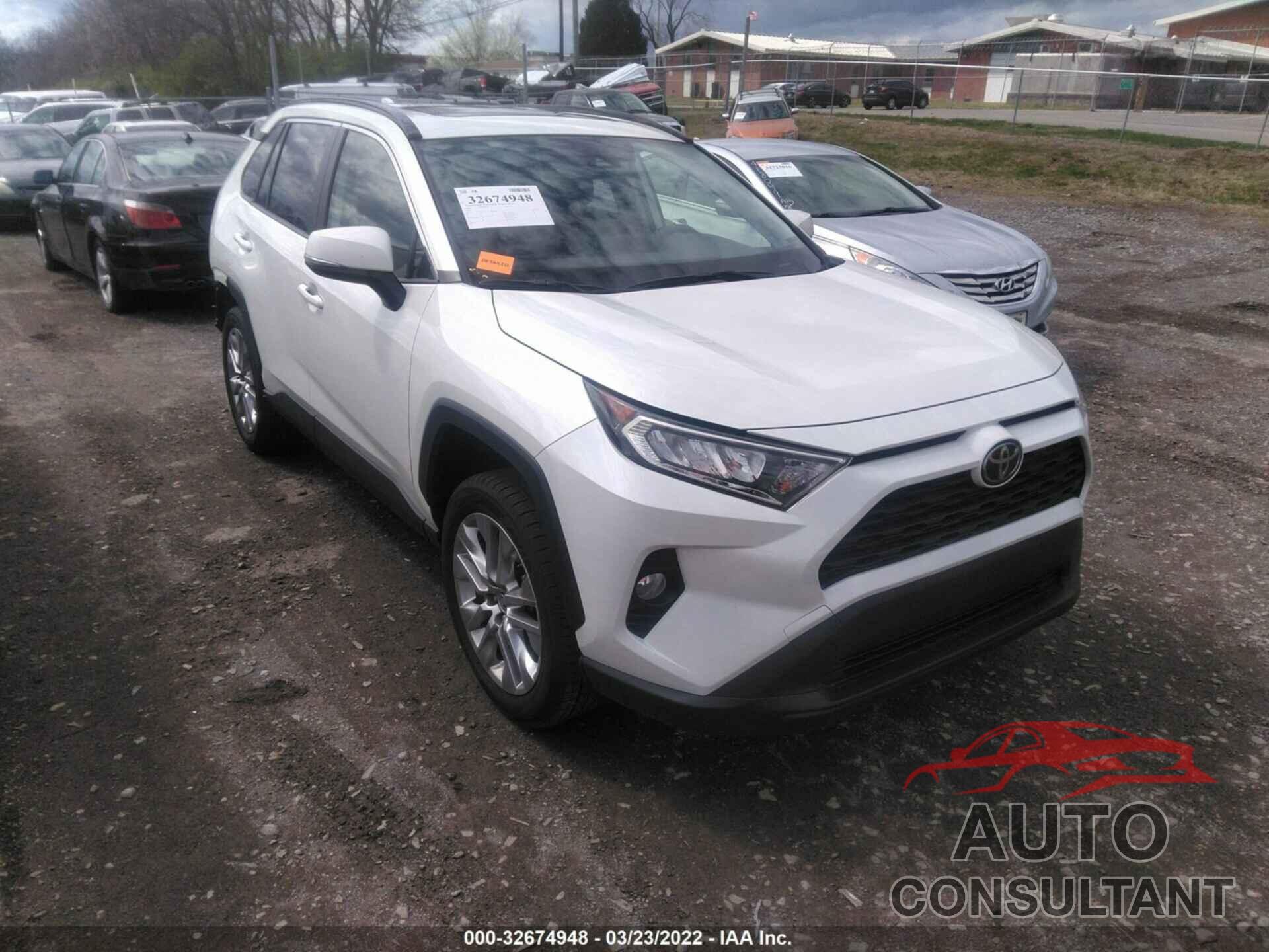 TOYOTA RAV4 2021 - JTMC1RFV9MD080172