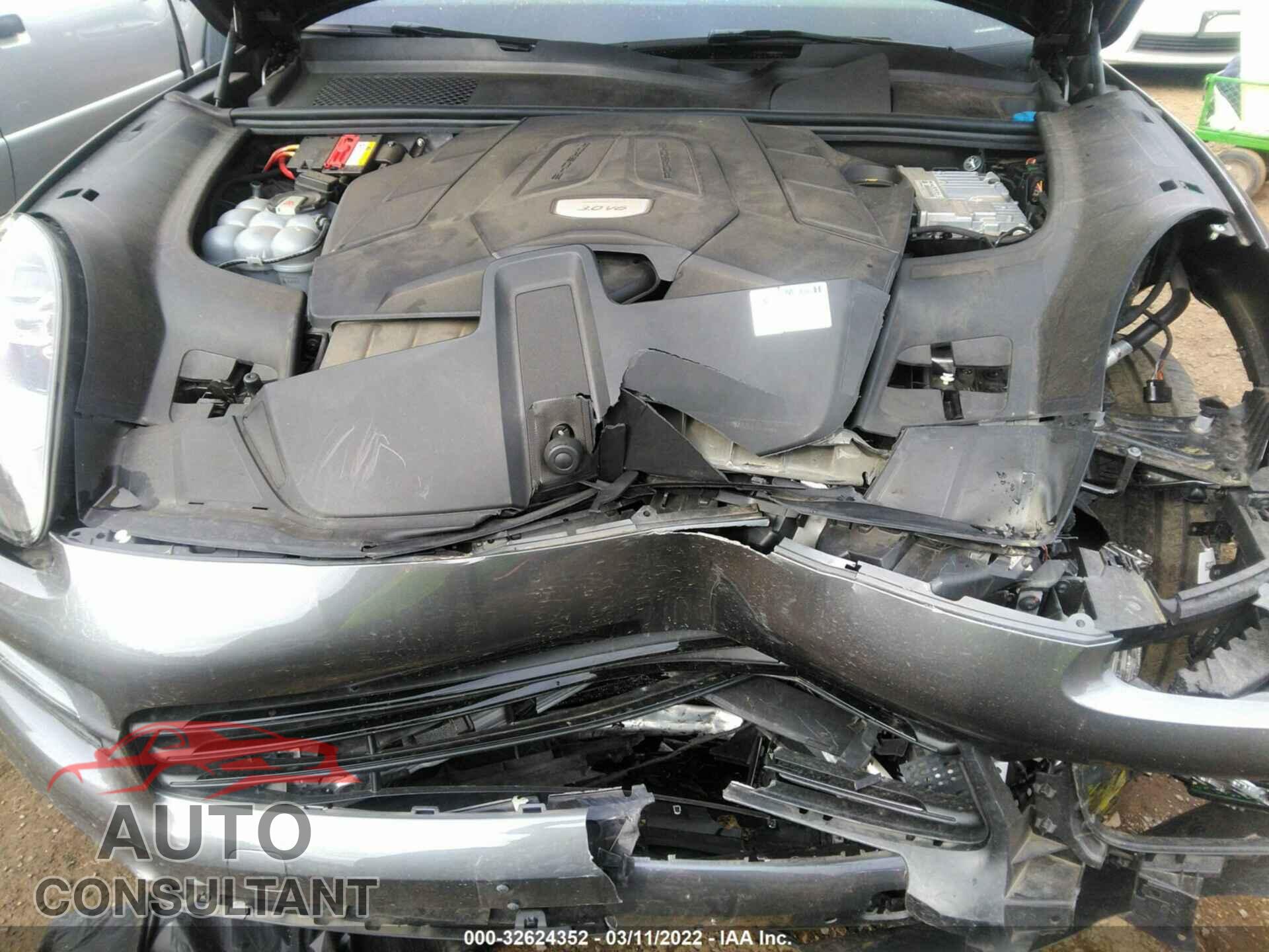 PORSCHE CAYENNE 2019 - WP1AA2AY4KDA17962