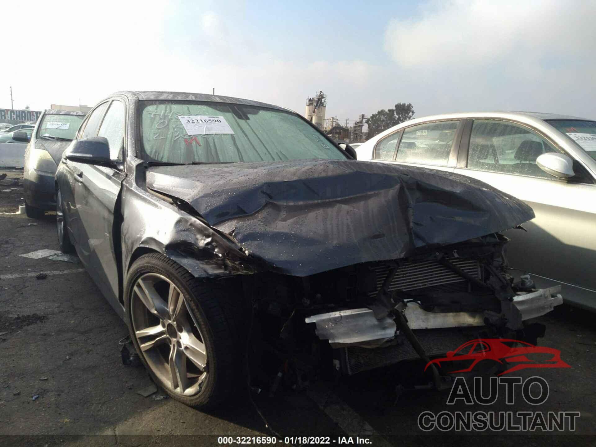 BMW 3 SERIES 2017 - WBA8E1C32HA029647