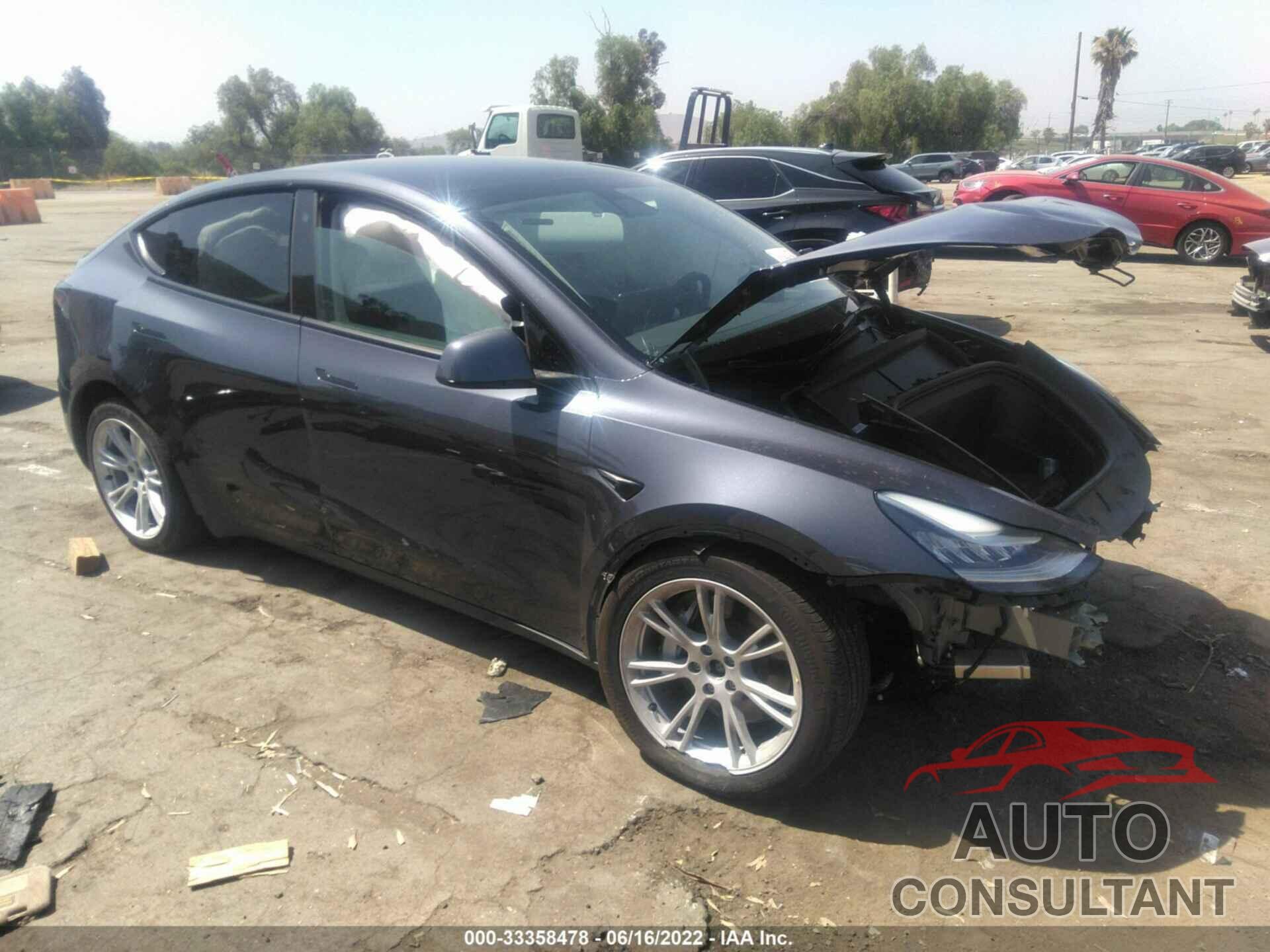 TESLA MODEL Y 2021 - 5YJYGDEE7MF274037