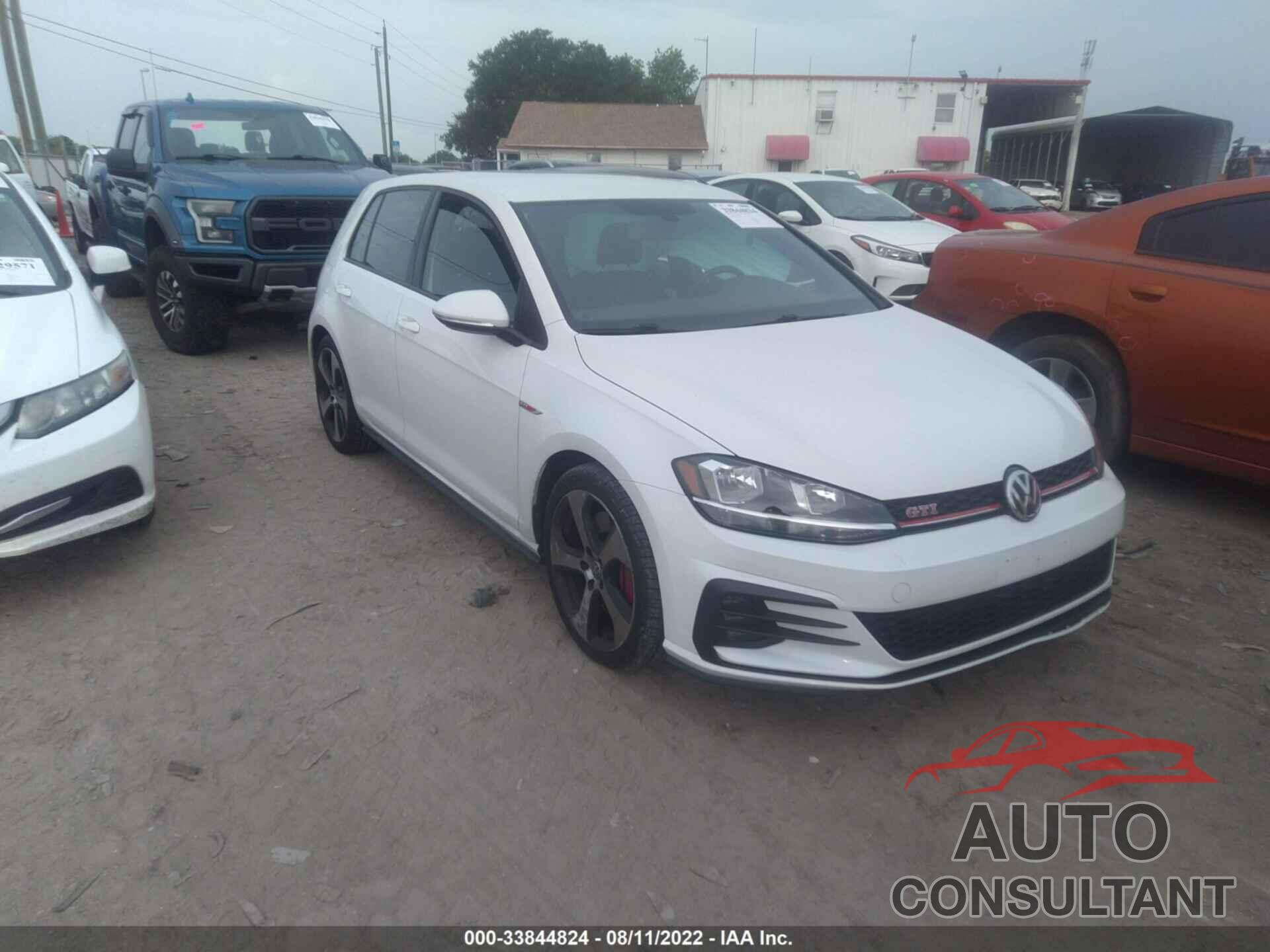 VOLKSWAGEN GOLF GTI 2019 - 3VW5T7AU2KM001428