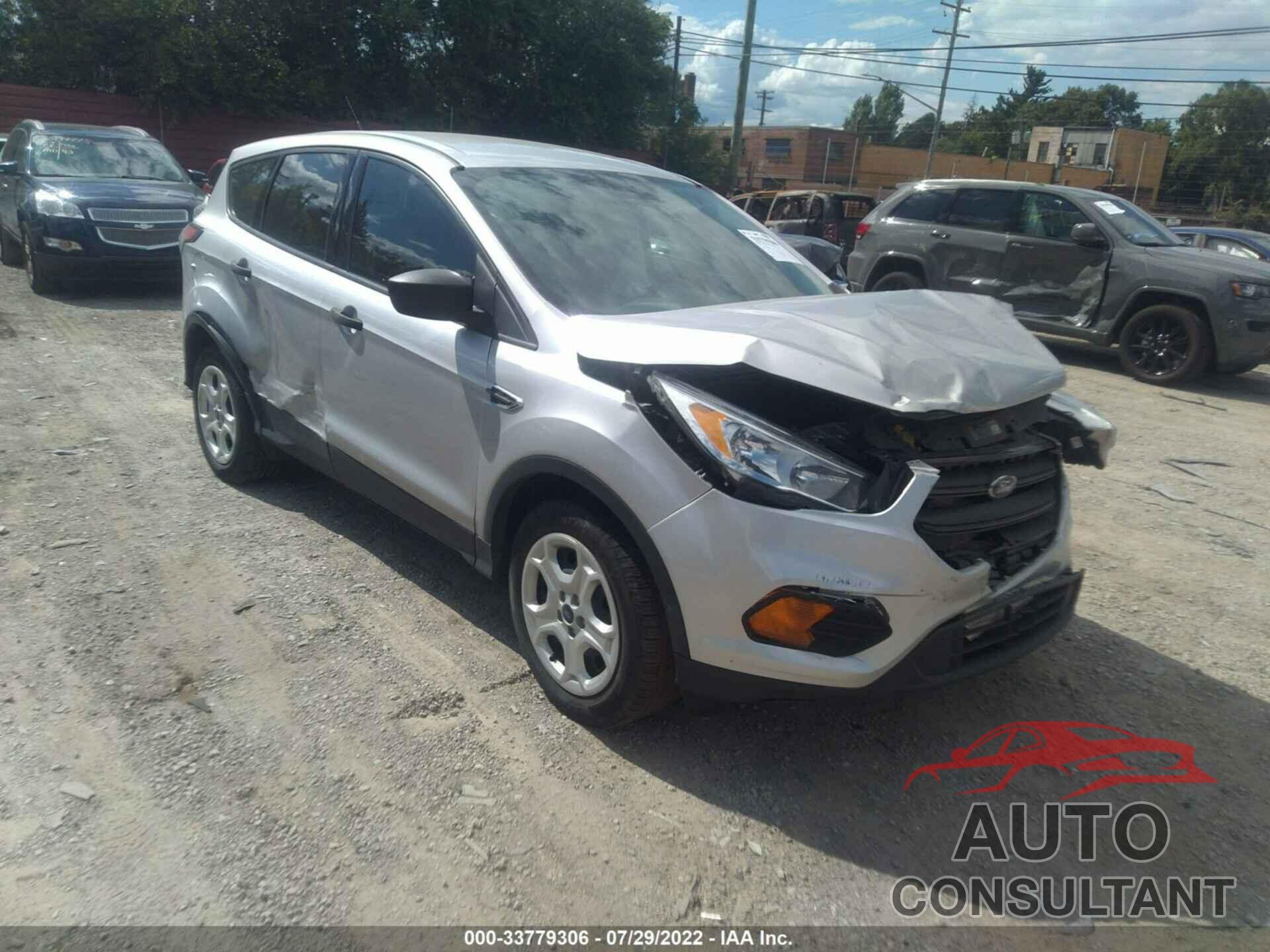 FORD ESCAPE 2017 - 1FMCU0F72HUB19447