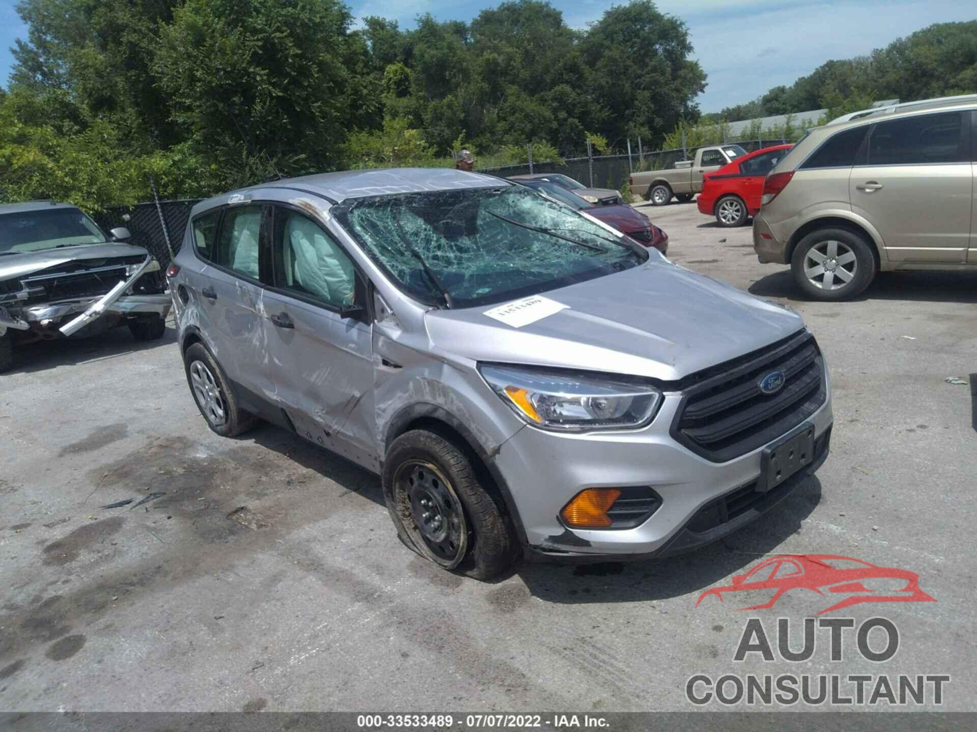 FORD ESCAPE 2017 - 1FMCU0F74HUB28439