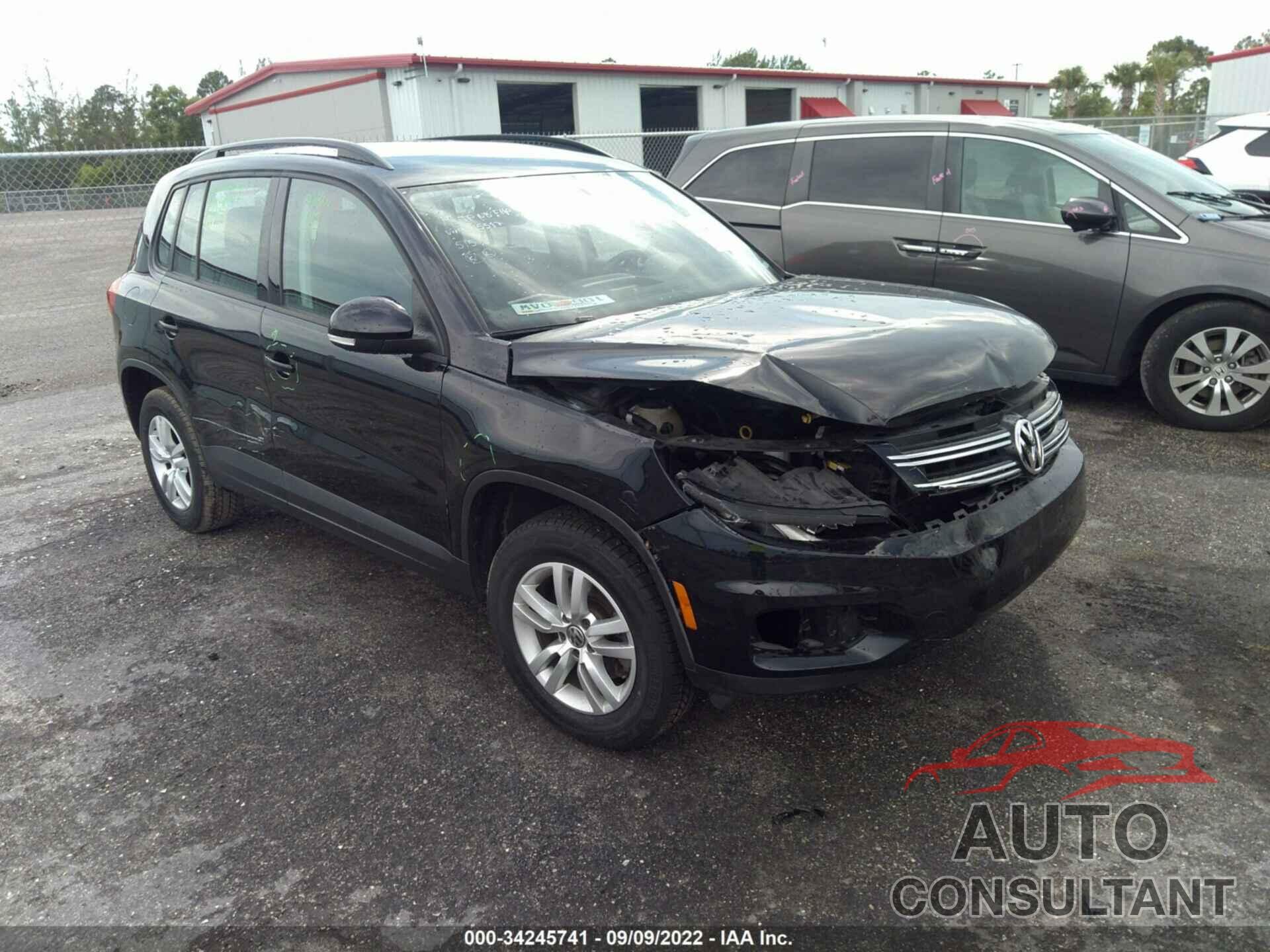 VOLKSWAGEN TIGUAN 2016 - WVGAV7AX5GW515587