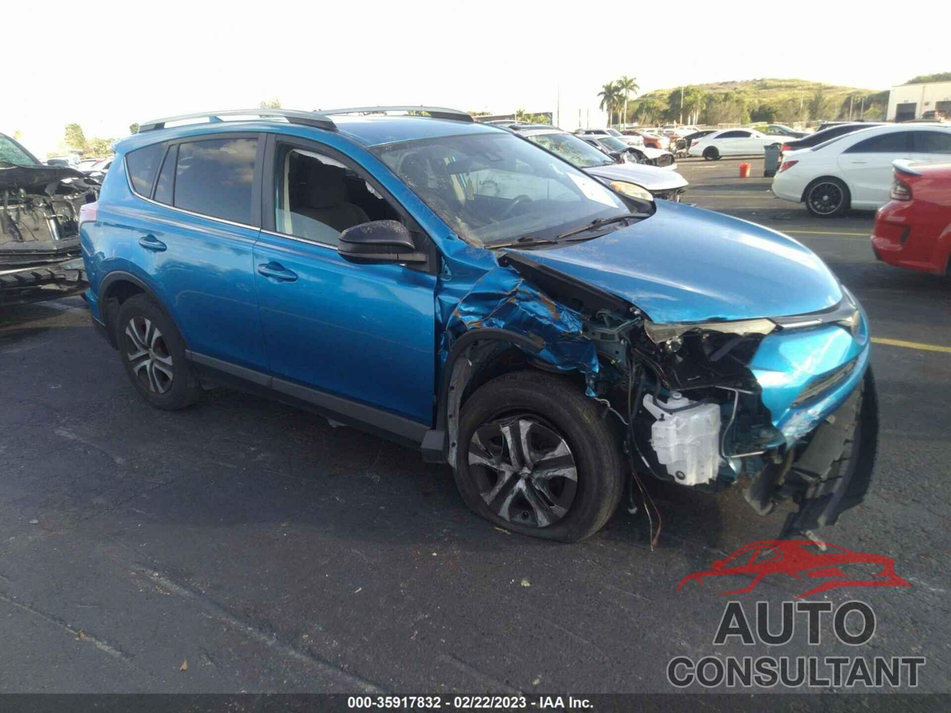 TOYOTA RAV4 2017 - JTMZFREV1HJ140644