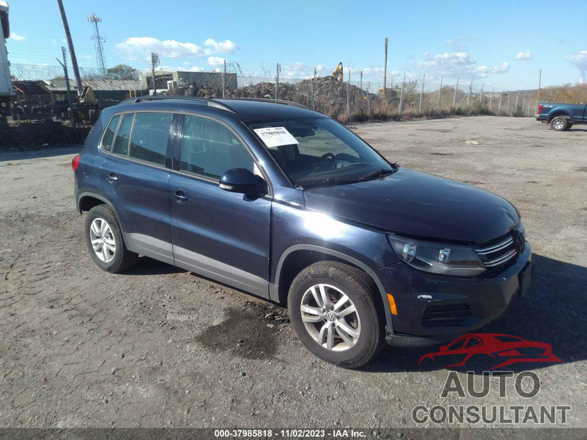 VOLKSWAGEN TIGUAN 2016 - WVGAV7AX7GW524923