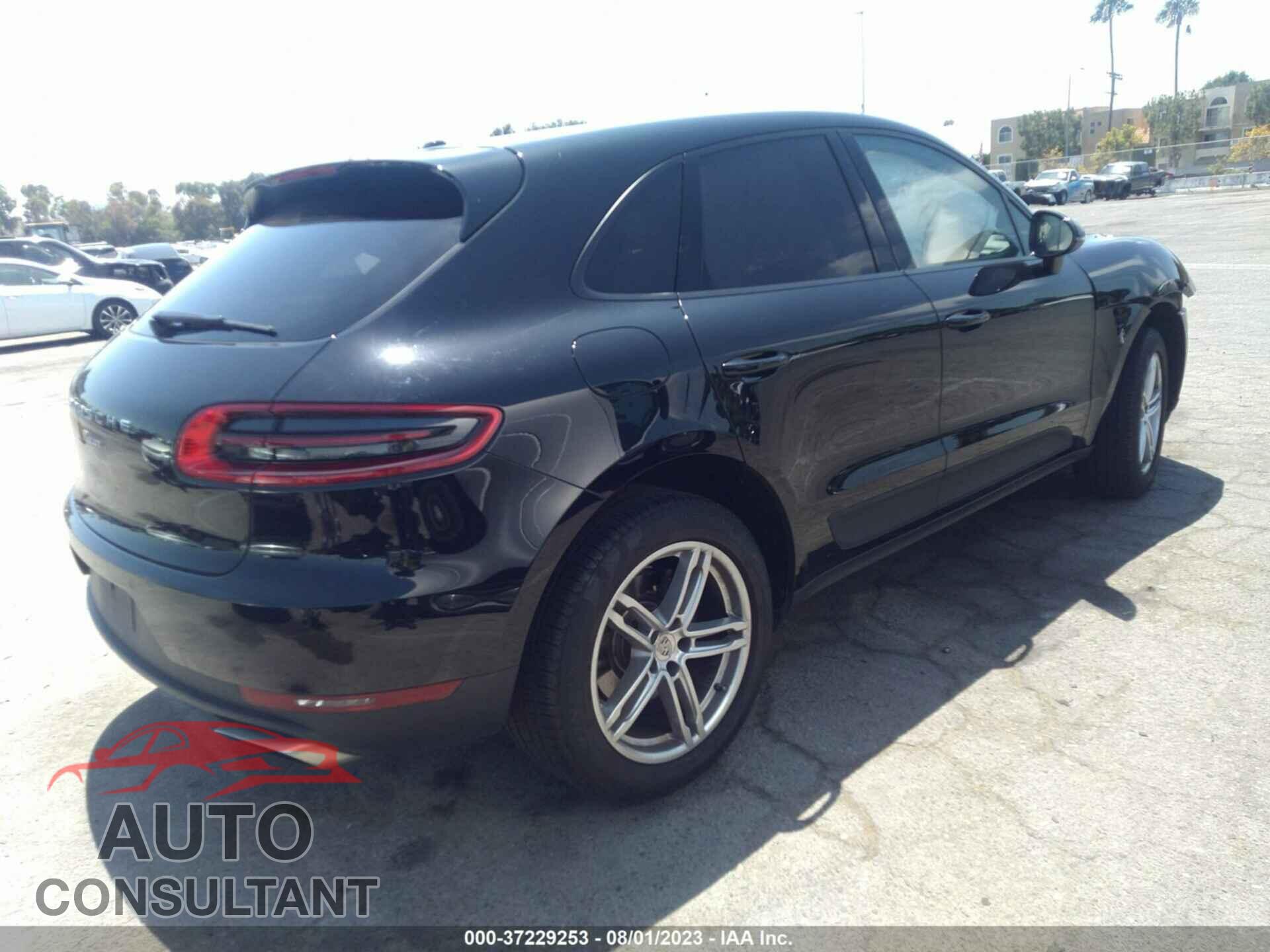 PORSCHE MACAN 2018 - WP1AA2A54JLB21510