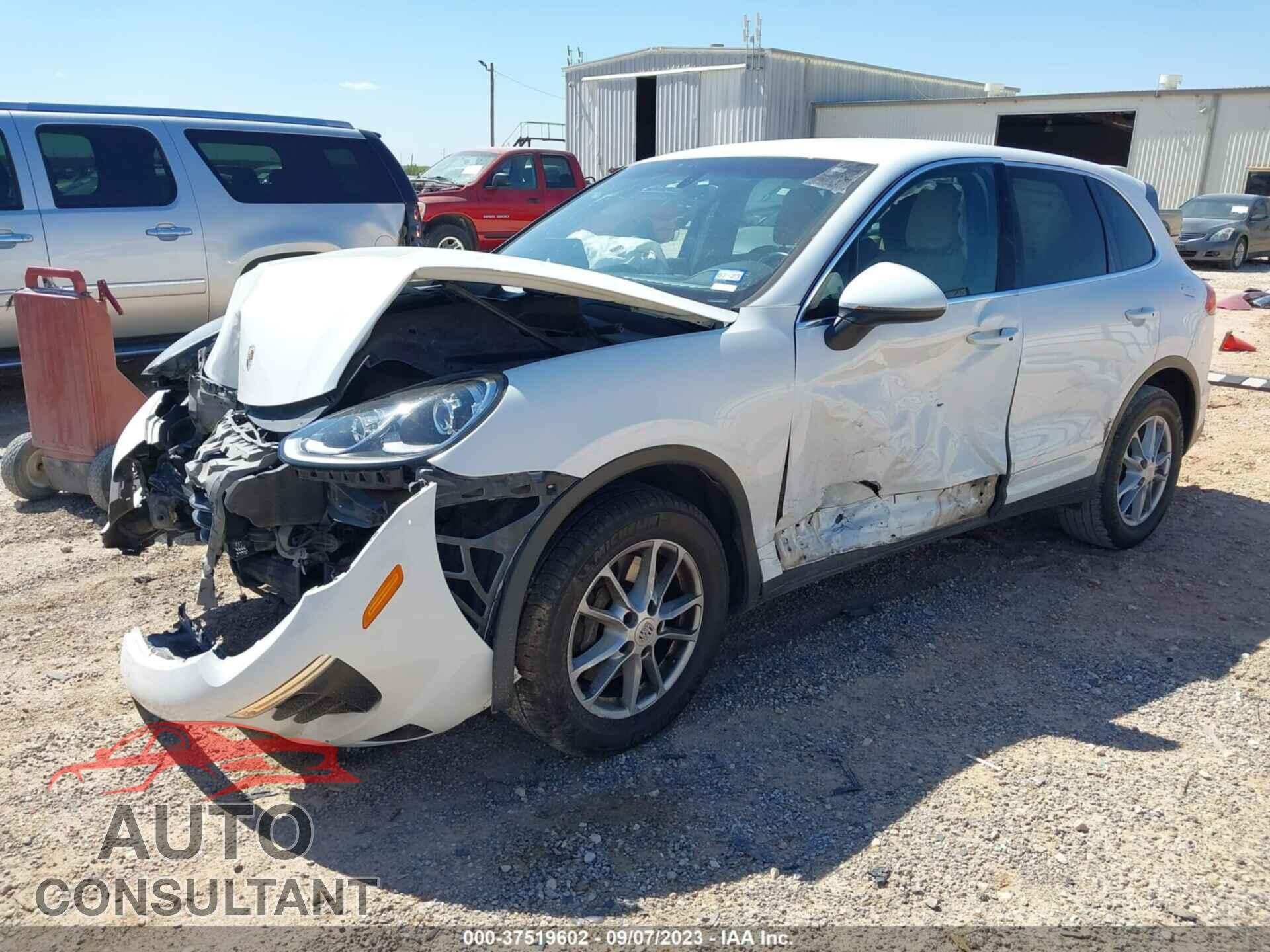 PORSCHE CAYENNE 2017 - WP1AA2A20HKA92058
