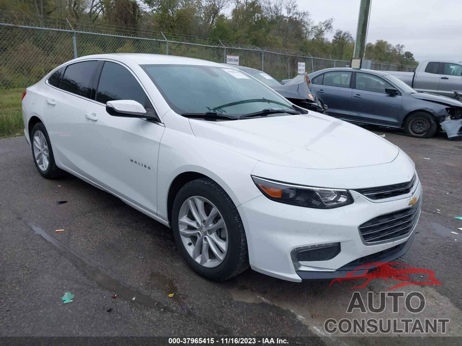 CHEVROLET MALIBU 2018 - 1G1ZD5STXJF250451