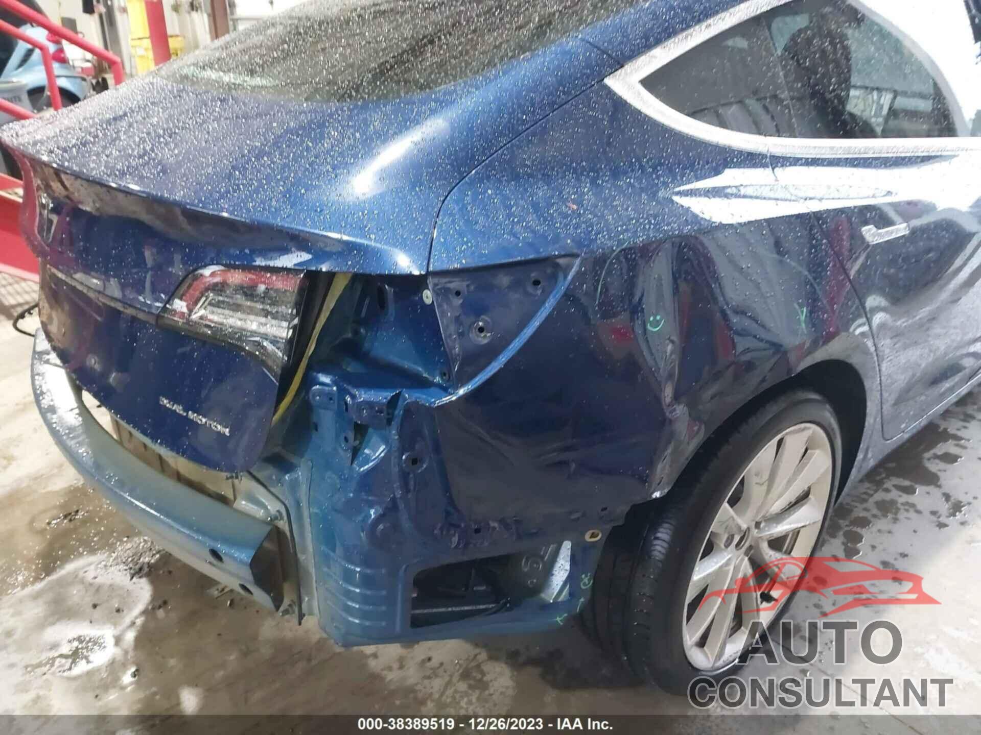 TESLA MODEL 3 2018 - 5YJ3E1EB5JF088559