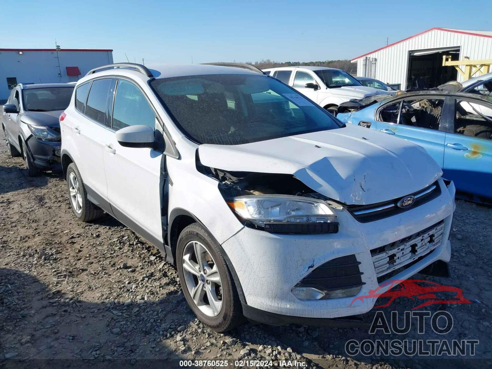 FORD ESCAPE 2016 - 1FMCU0GX5GUB94902