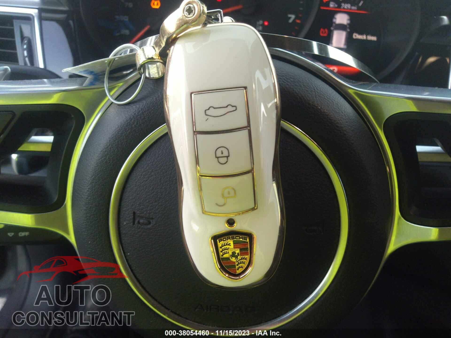 PORSCHE MACAN 2017 - WP1AA2A54HLB08816