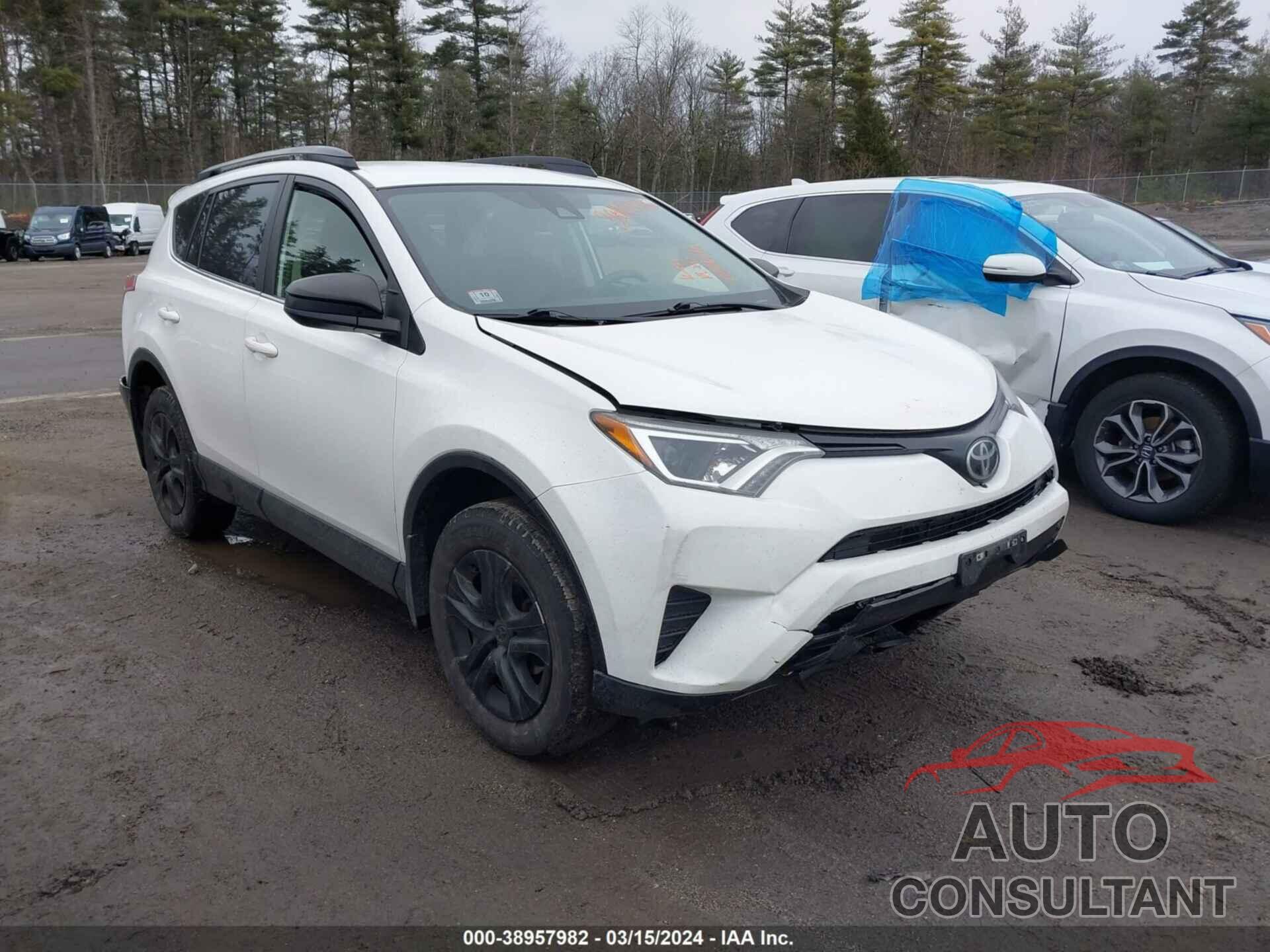 TOYOTA RAV4 2017 - JTMBFREV5HJ131625