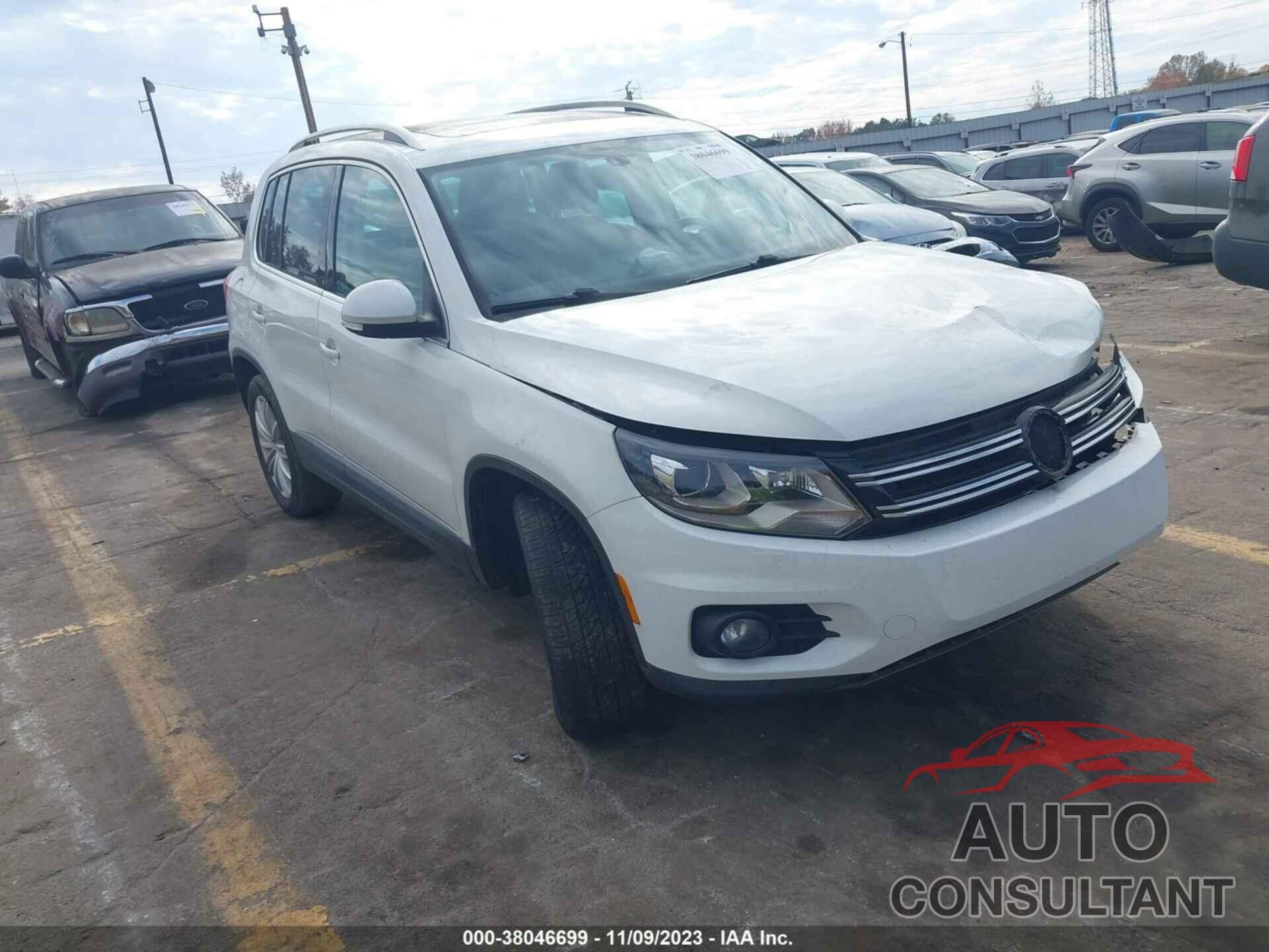 VOLKSWAGEN TIGUAN 2016 - WVGAV7AX2GW601178