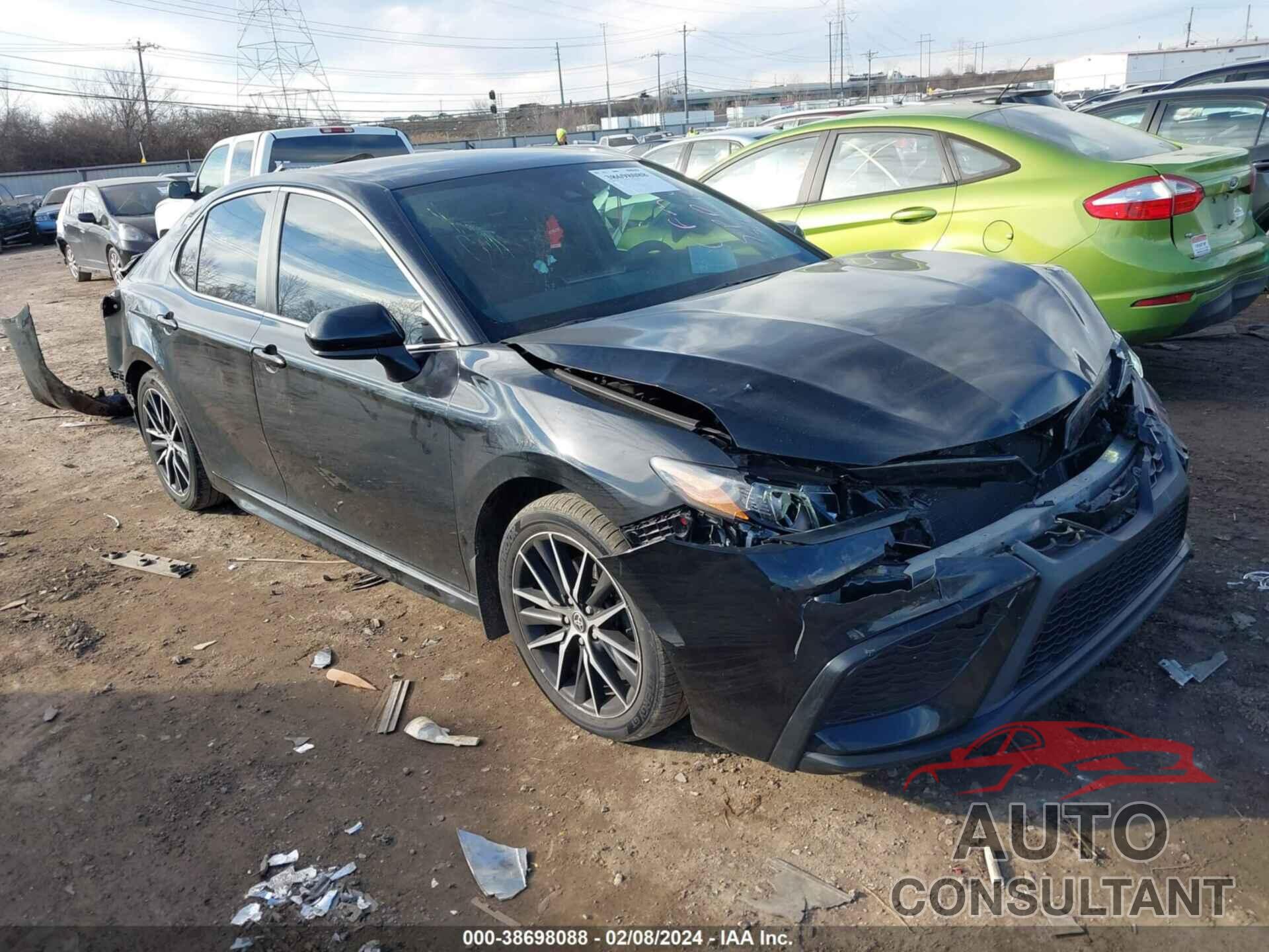 TOYOTA CAMRY 2021 - 4T1G11BK5MU031805