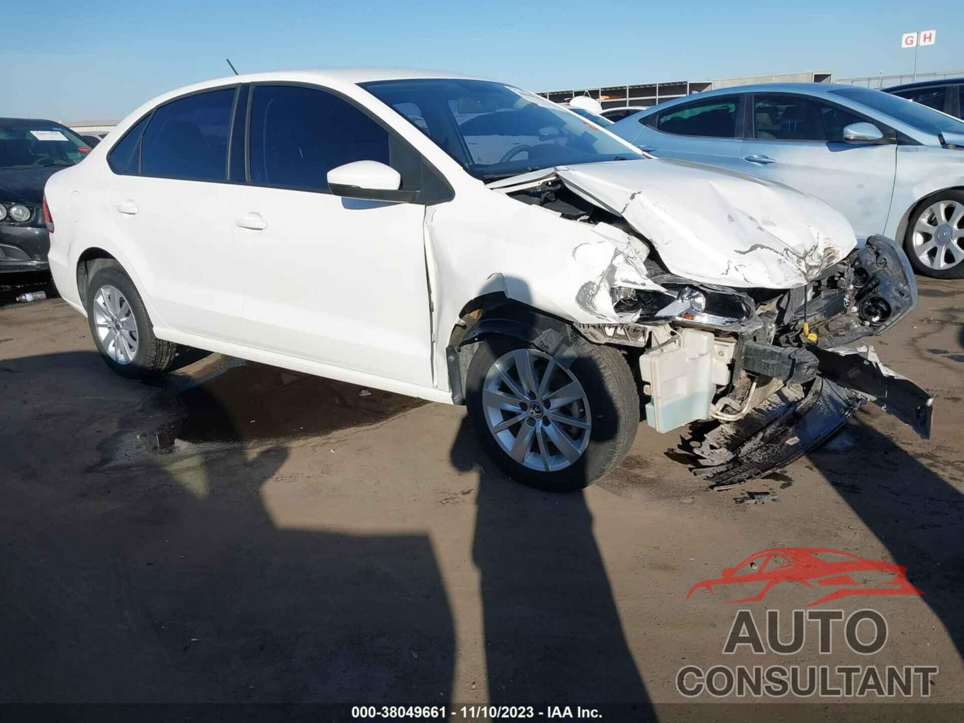 VOLKSWAGEN VENTO 2017 - MEX522603HT025866
