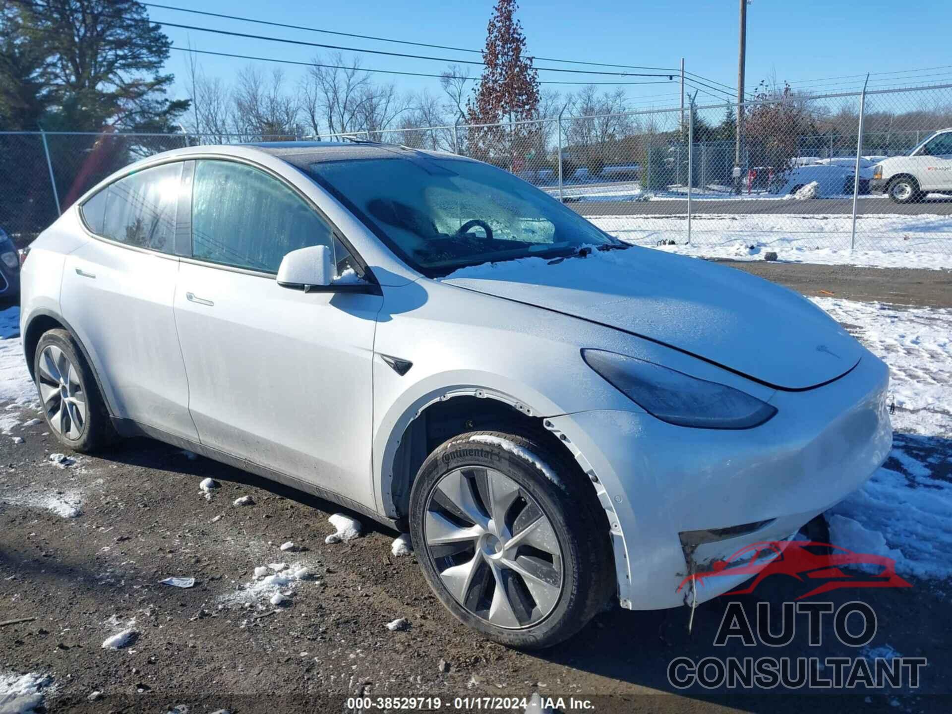 TESLA MODEL Y 2021 - 5YJYGAEE1MF112550